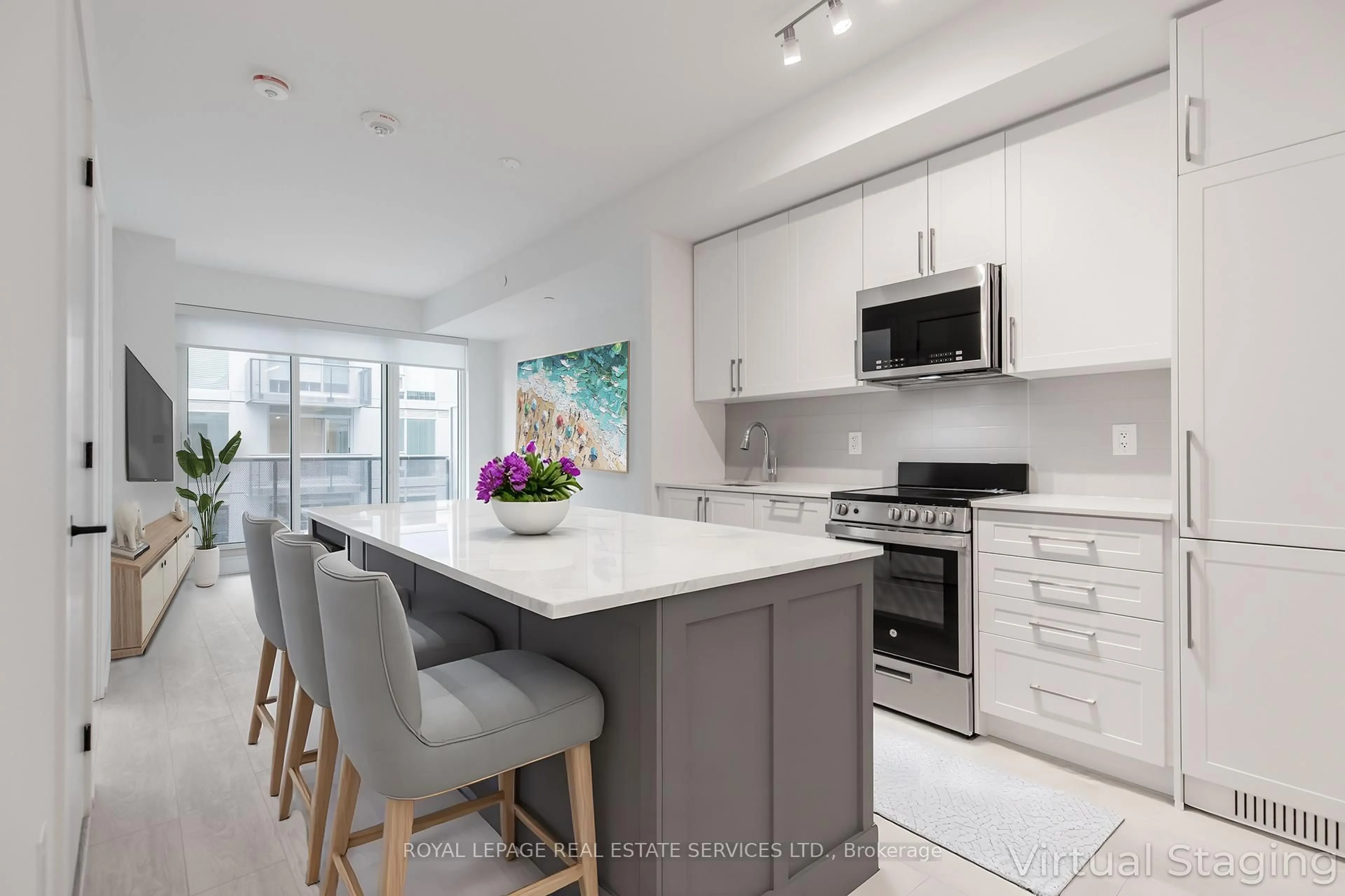 Open concept kitchen, ceramic/tile floor for 2450 Old Bronte Rd #451, Oakville Ontario L6M 5P6