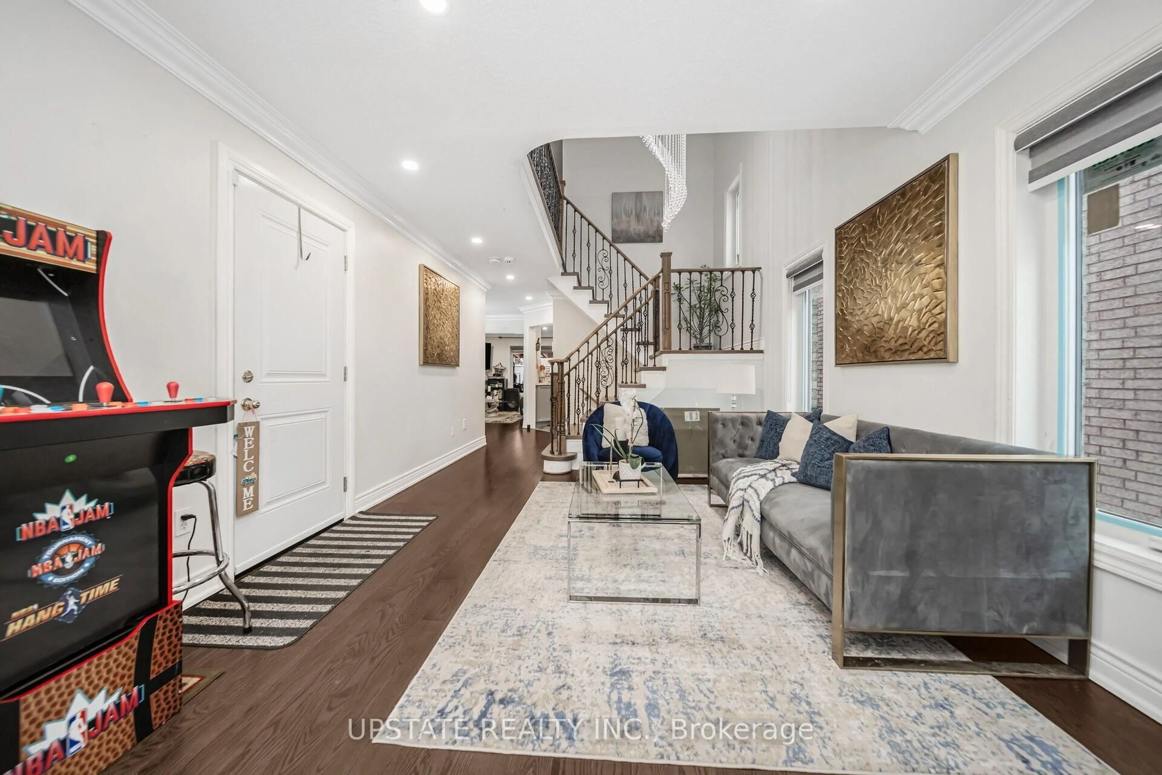 Indoor entryway for 12 Bramfield St, Brampton Ontario L7A 2W3