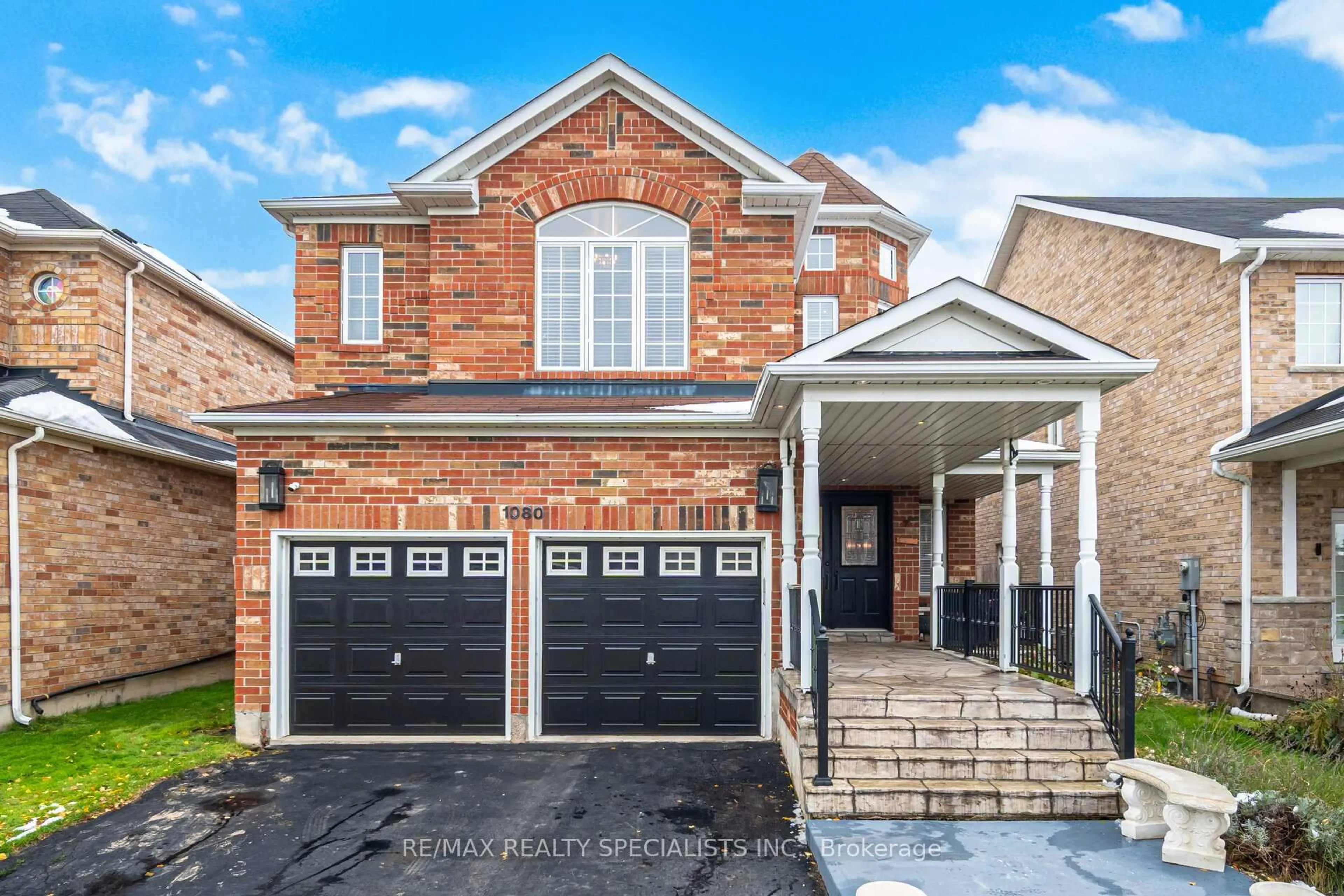 Home with brick exterior material, street for 1080 Woodward Ave, Milton Ontario L9T 5P4