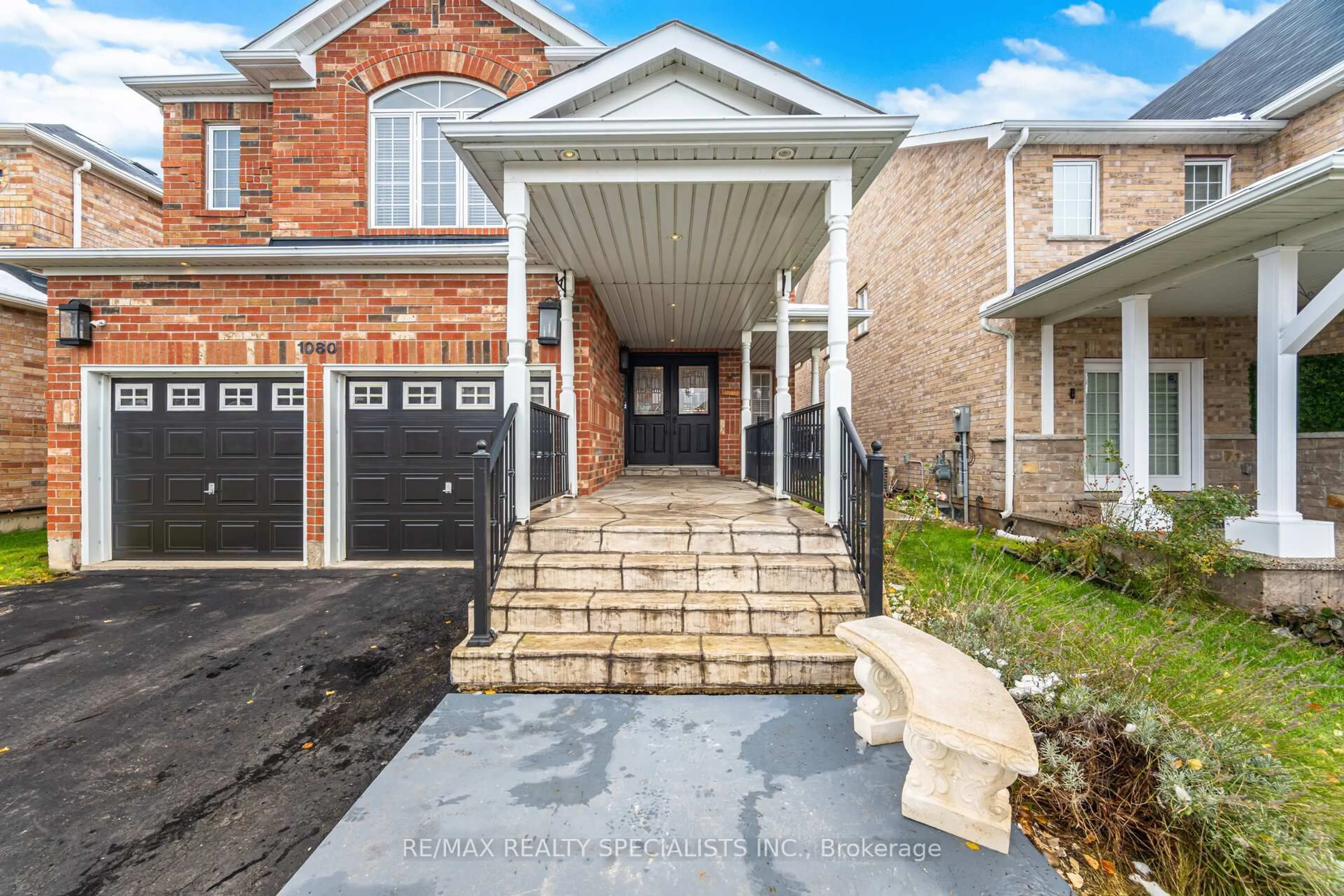 Home with brick exterior material, street for 1080 Woodward Ave, Milton Ontario L9T 5P4