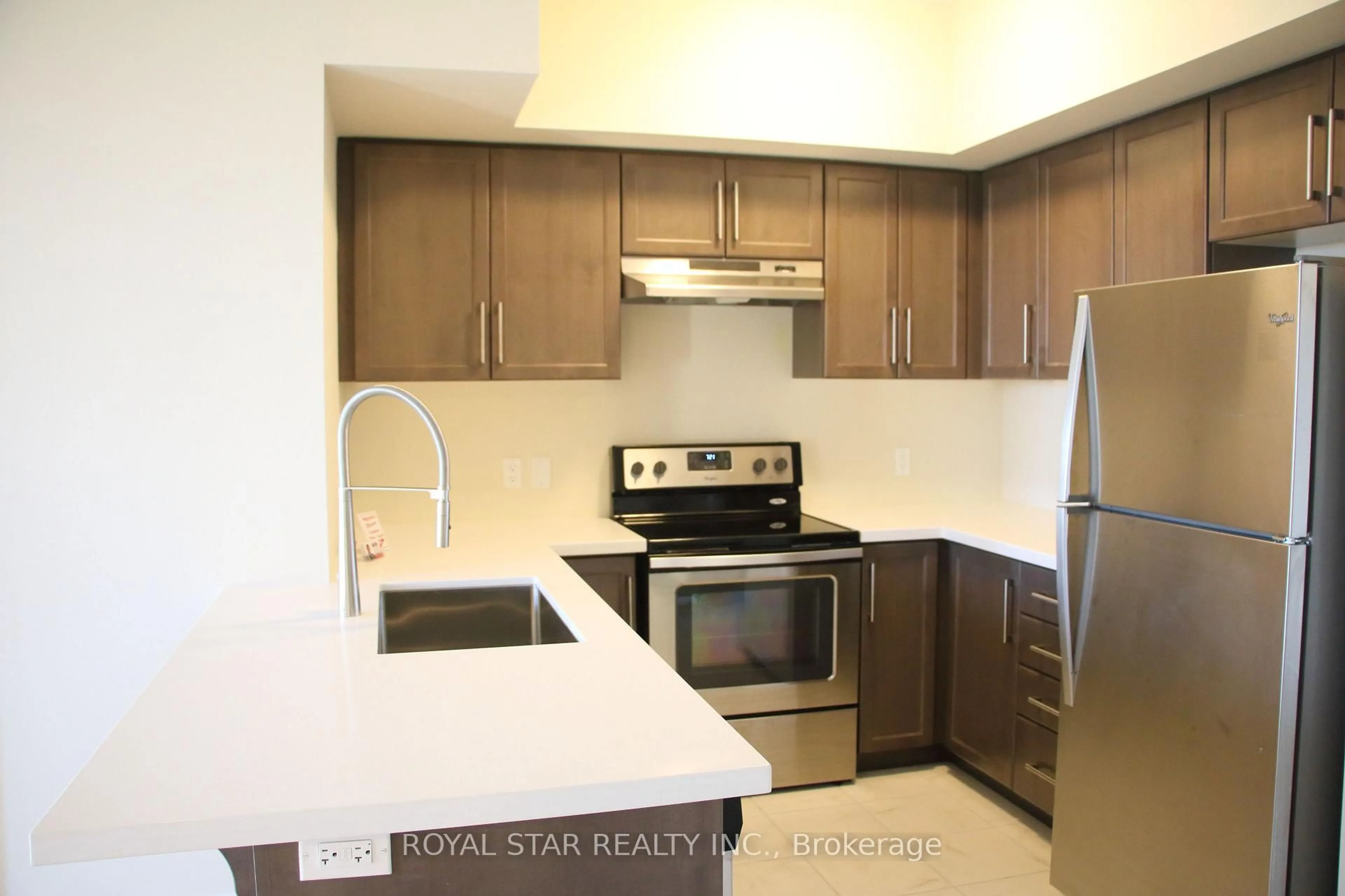 Standard kitchen, unknown for 650 Sauve St #410, Milton Ontario L9T 8M4