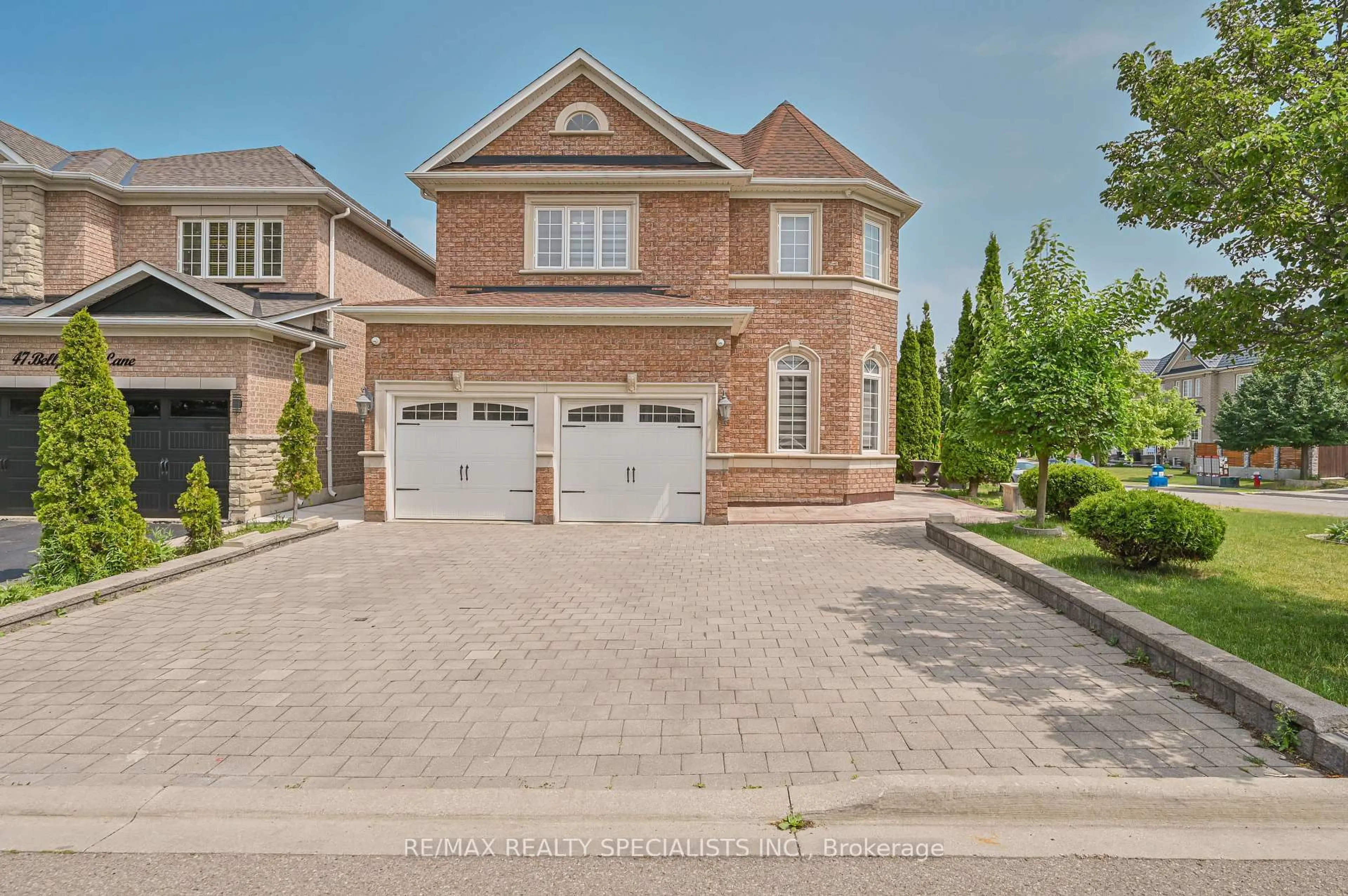 Home with brick exterior material, street for 72 Village Lake Cres, Brampton Ontario L6S 6K1