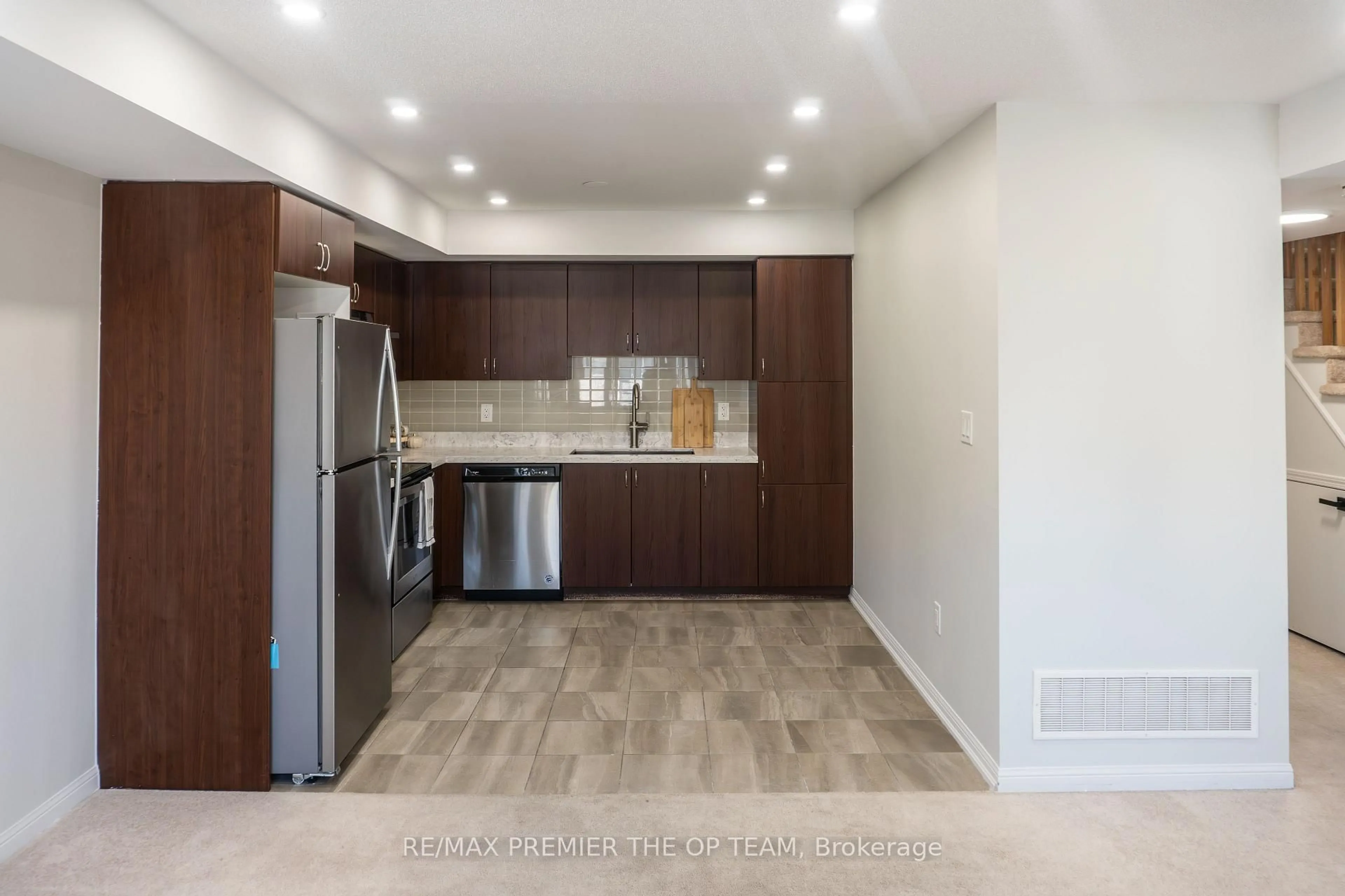 Open concept kitchen, unknown for 250 Sunny Meadow Blvd #120, Brampton Ontario L6R 3Y7