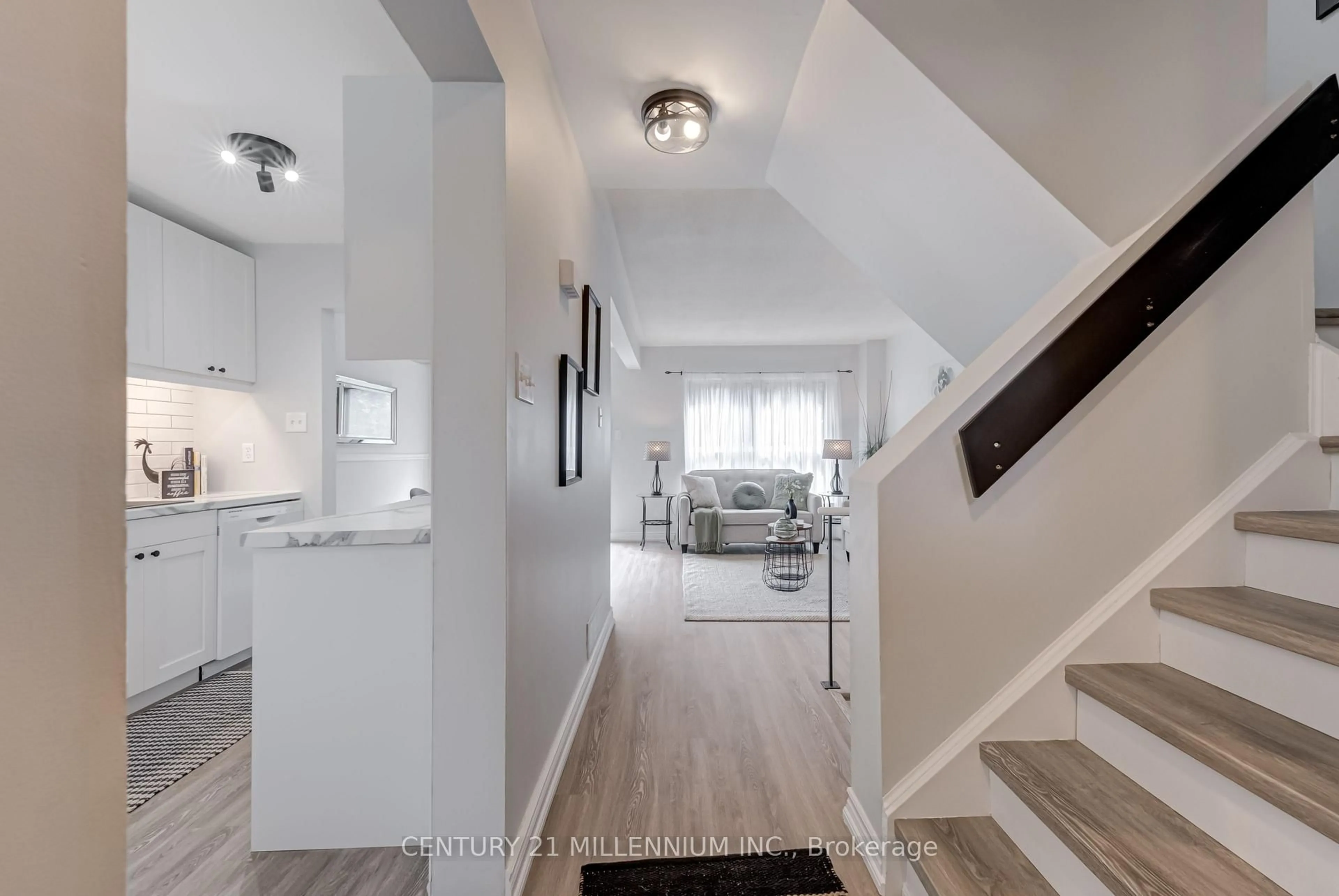 Indoor entryway for 56 Fleetwood Cres, Brampton Ontario L6T 2E5