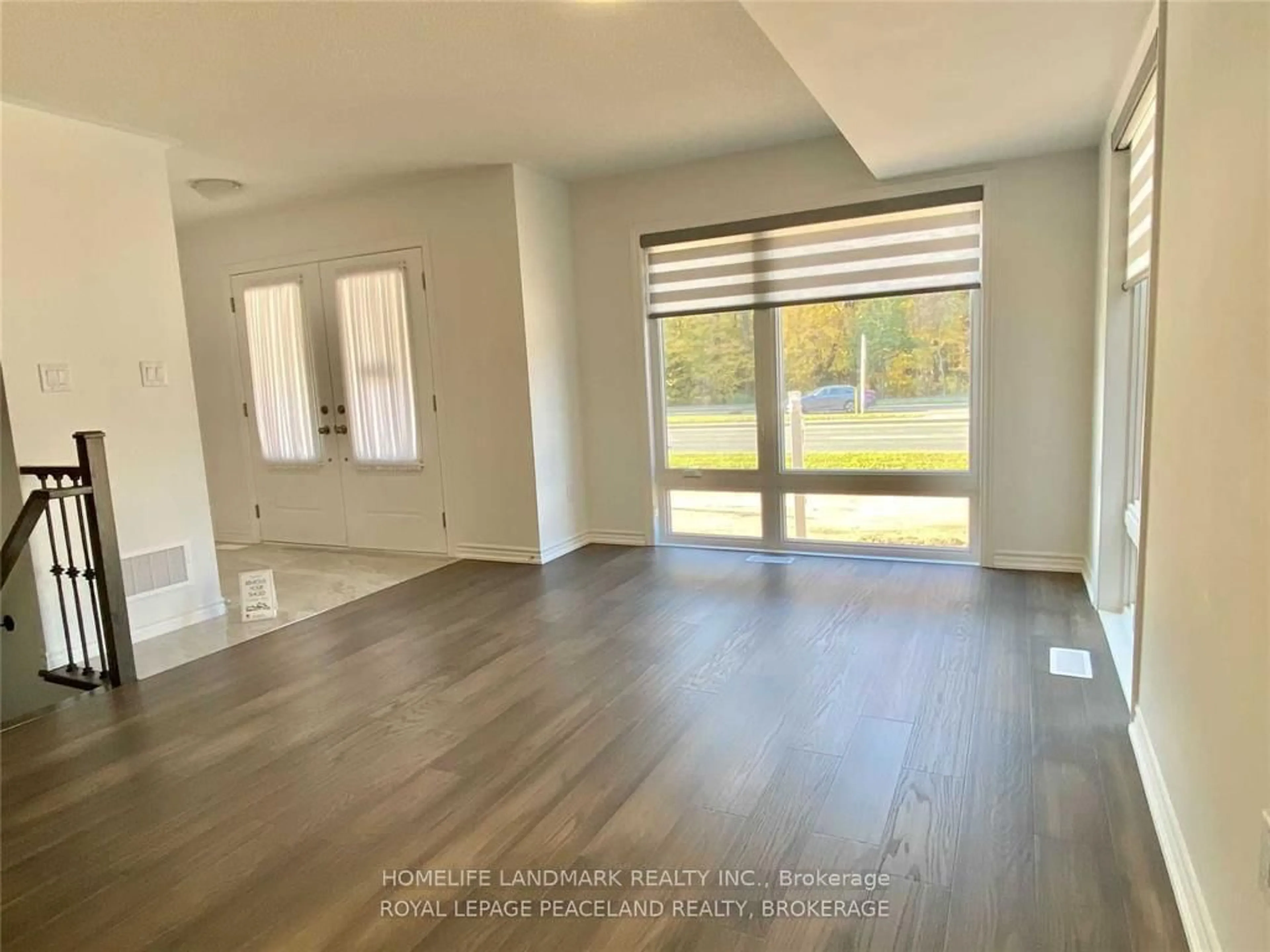 A pic of a room for 2485 Badger Cres, Oakville Ontario L6M 5L9