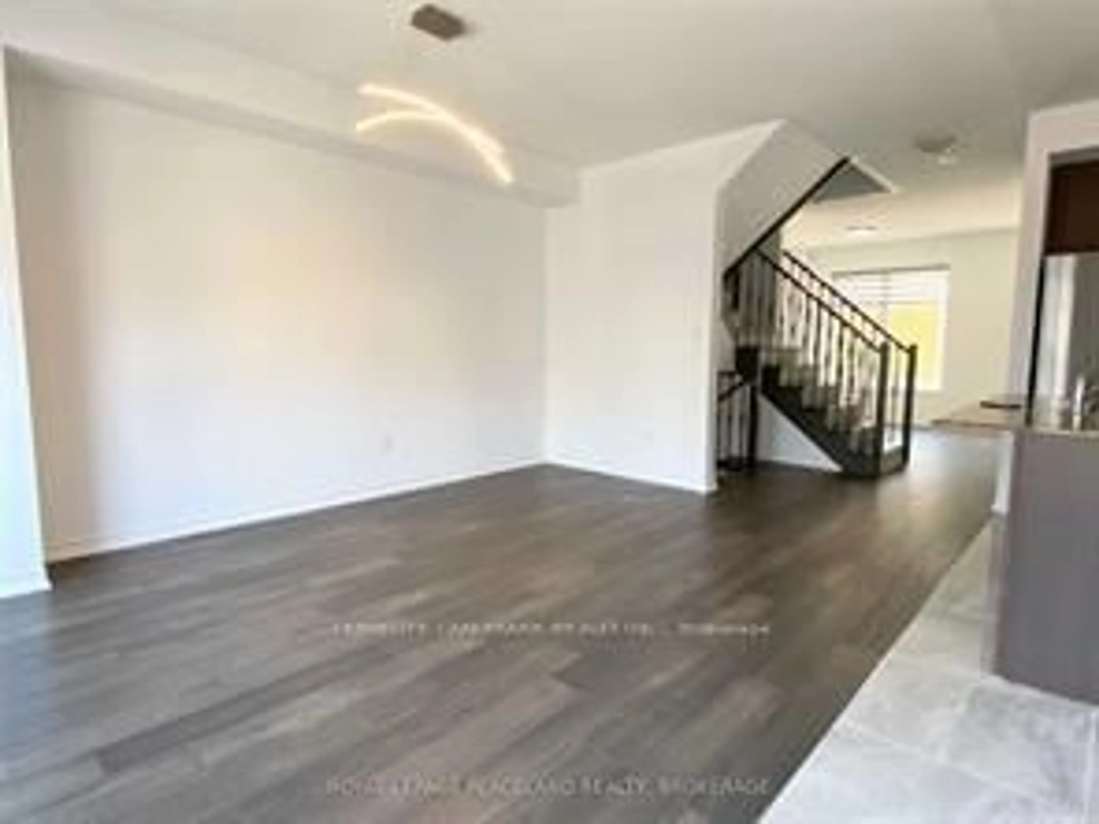 A pic of a room for 2485 Badger Cres, Oakville Ontario L6M 5L9