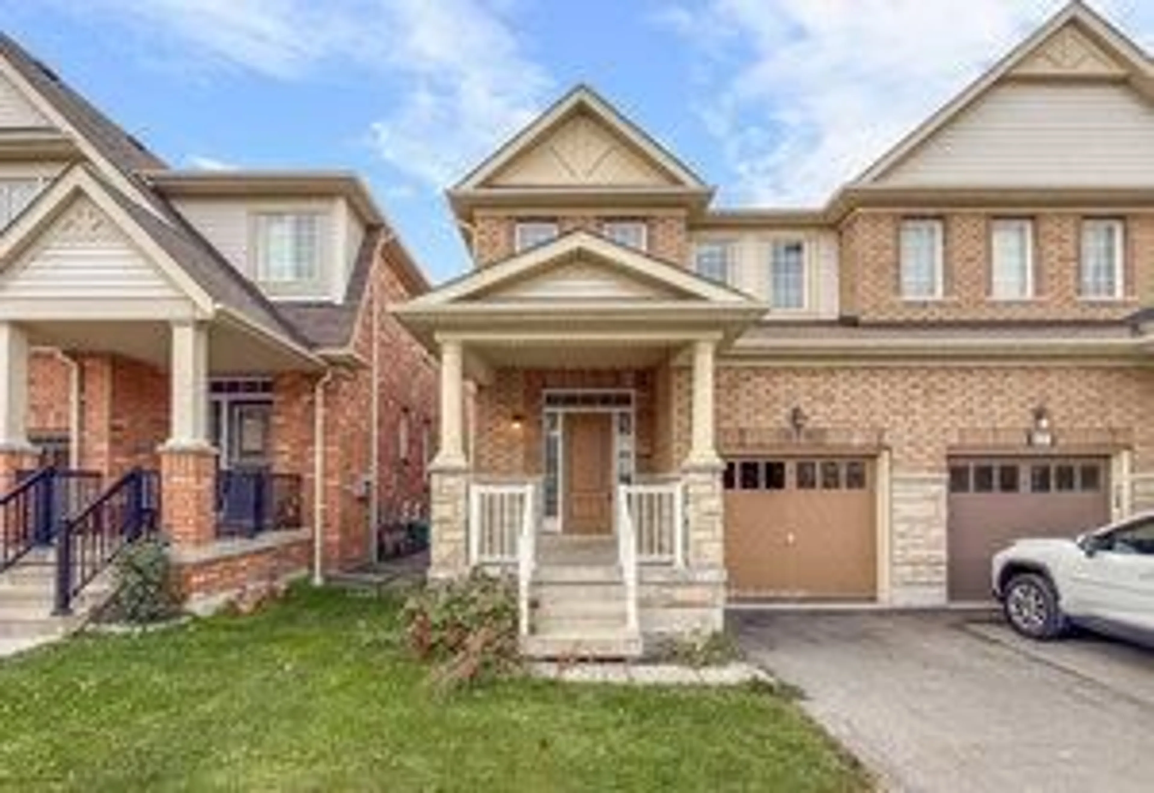 Home with brick exterior material, street for 825 Miltonbrook Cres, Milton Ontario L9T 8N3