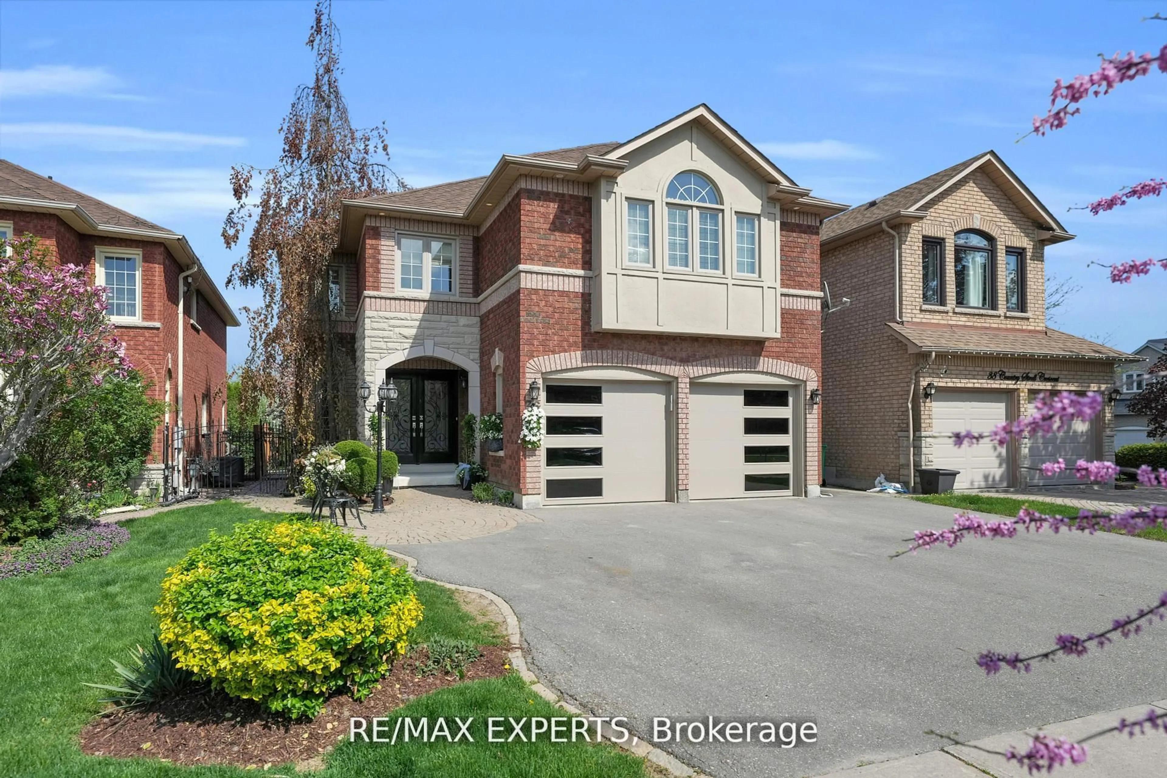 Home with brick exterior material, street for 36 Country Stroll Cres, Caledon Ontario L7E 2H4