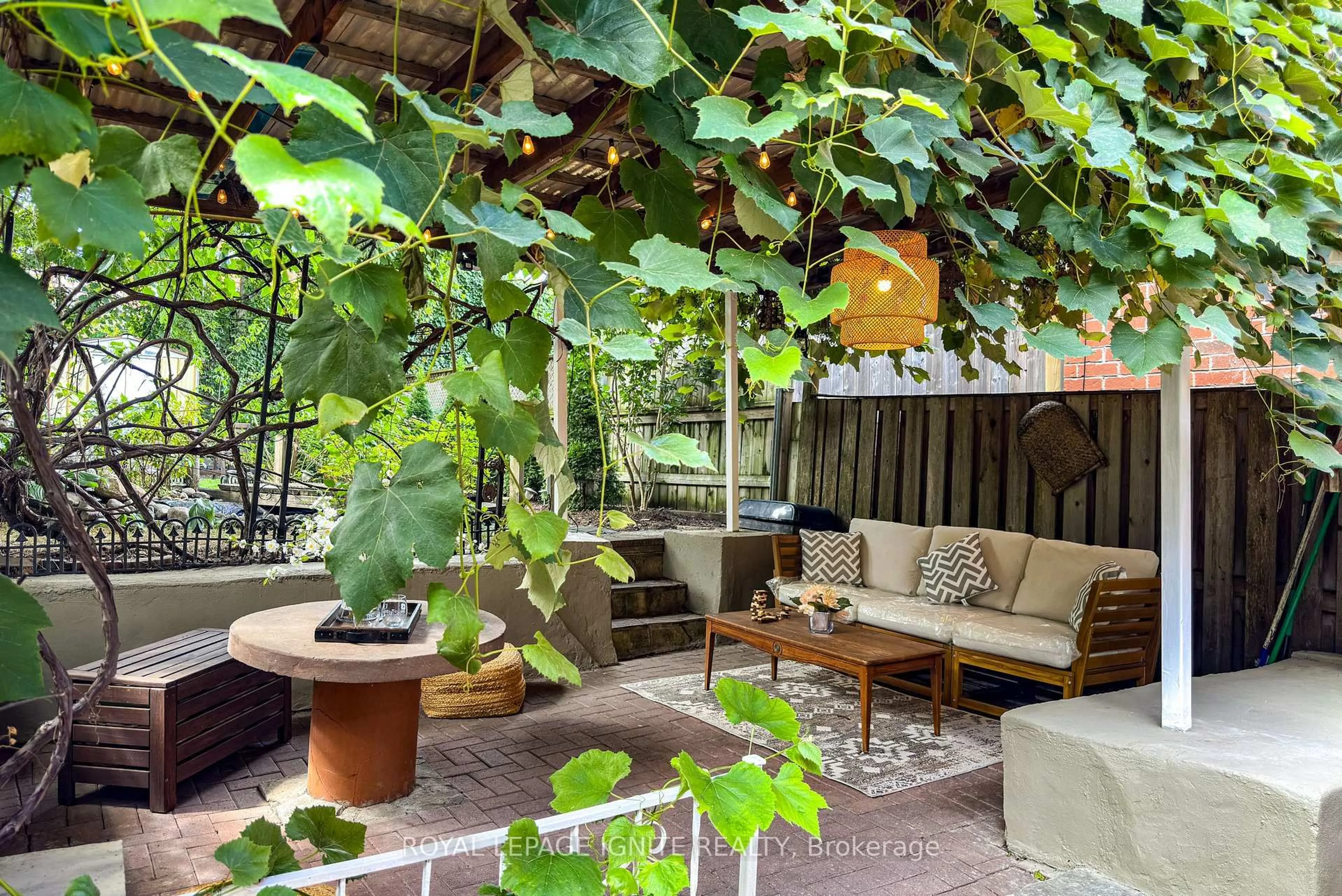 Patio, street for 482 Mcroberts Ave, Toronto Ontario M6E 4R4