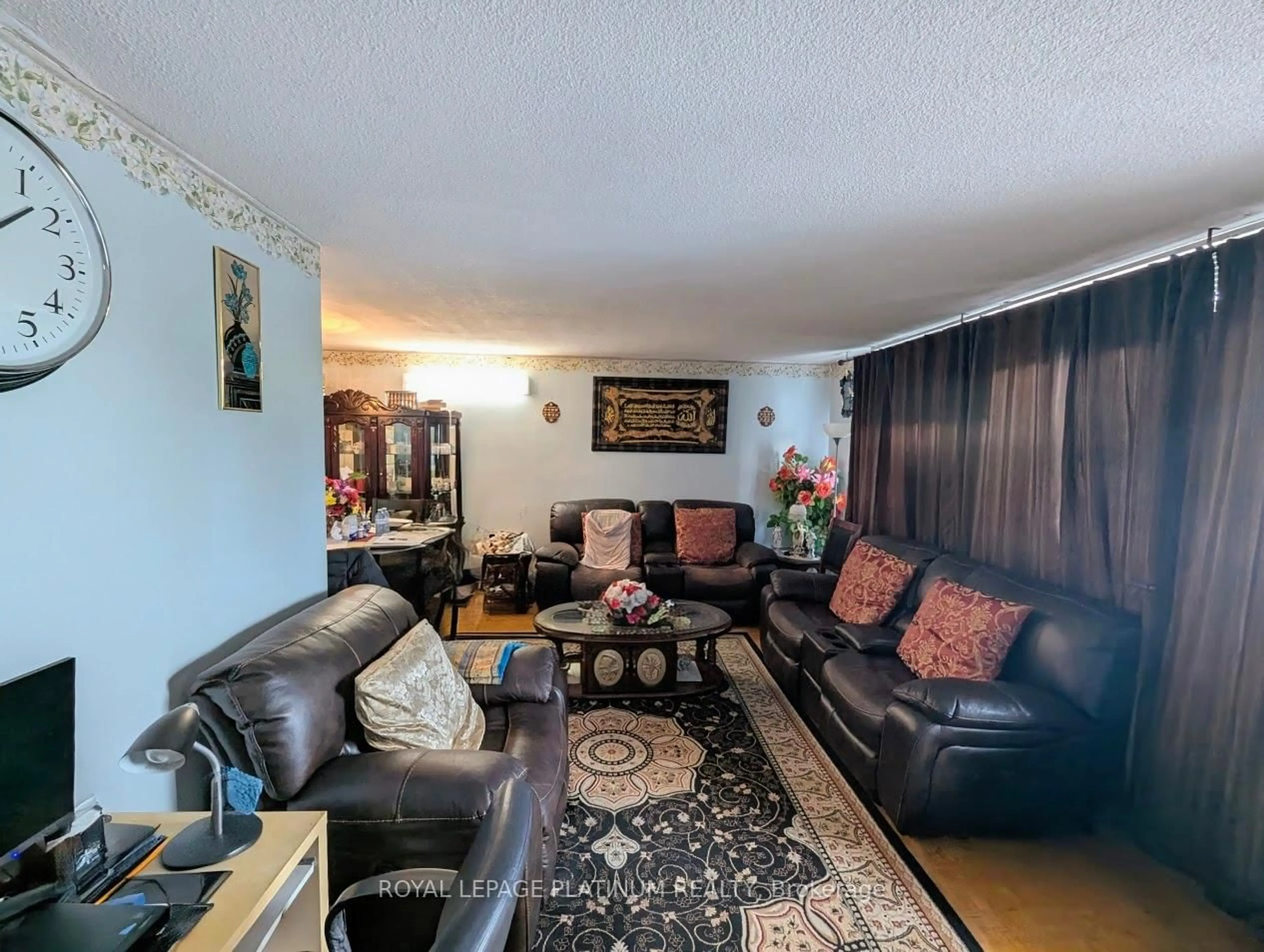 Living room with furniture, unknown for 2645 Kipling Ave, Toronto Ontario M9V 3S6
