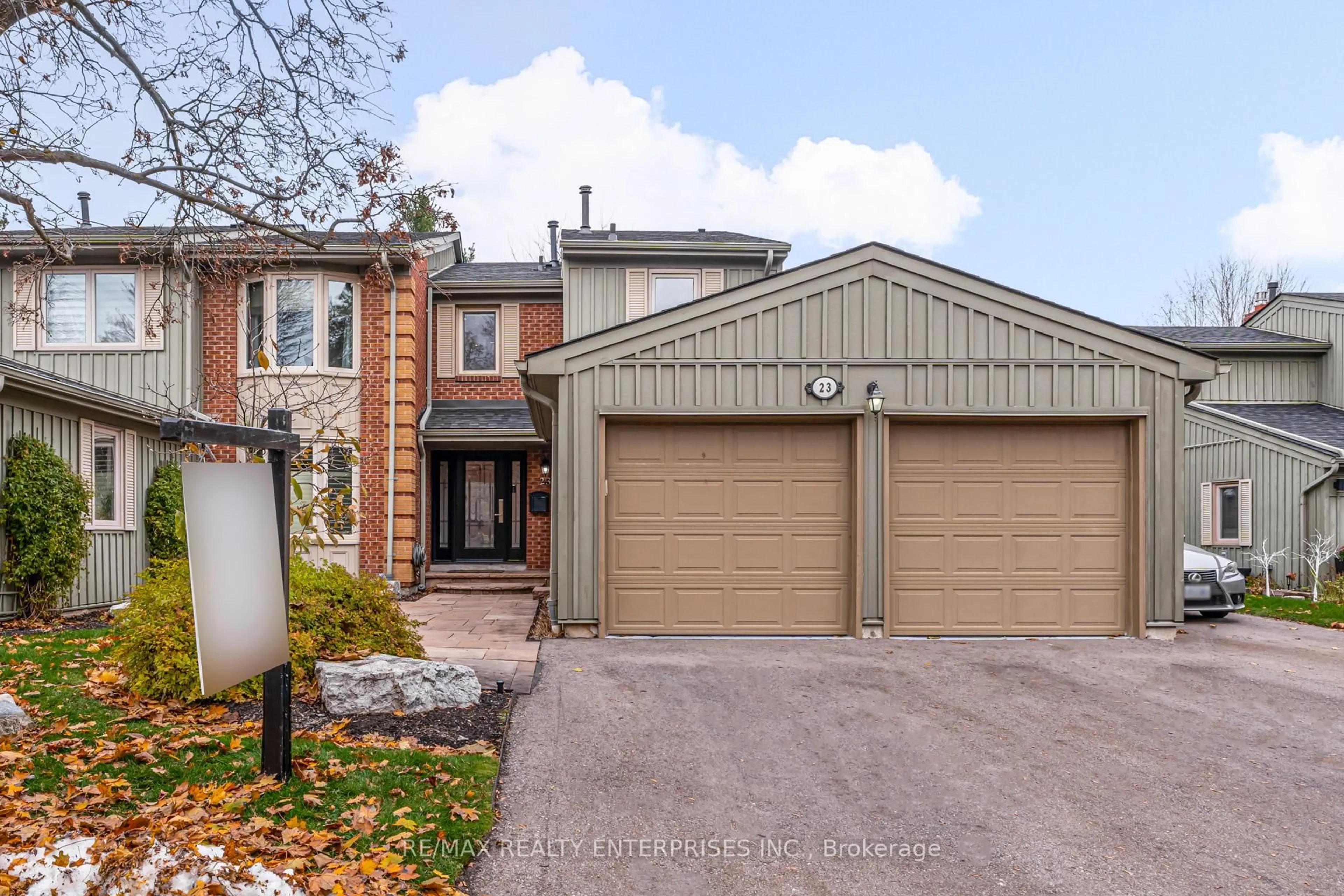 Home with brick exterior material, street for 3265 South Millway #23, Mississauga Ontario L5L 2R3