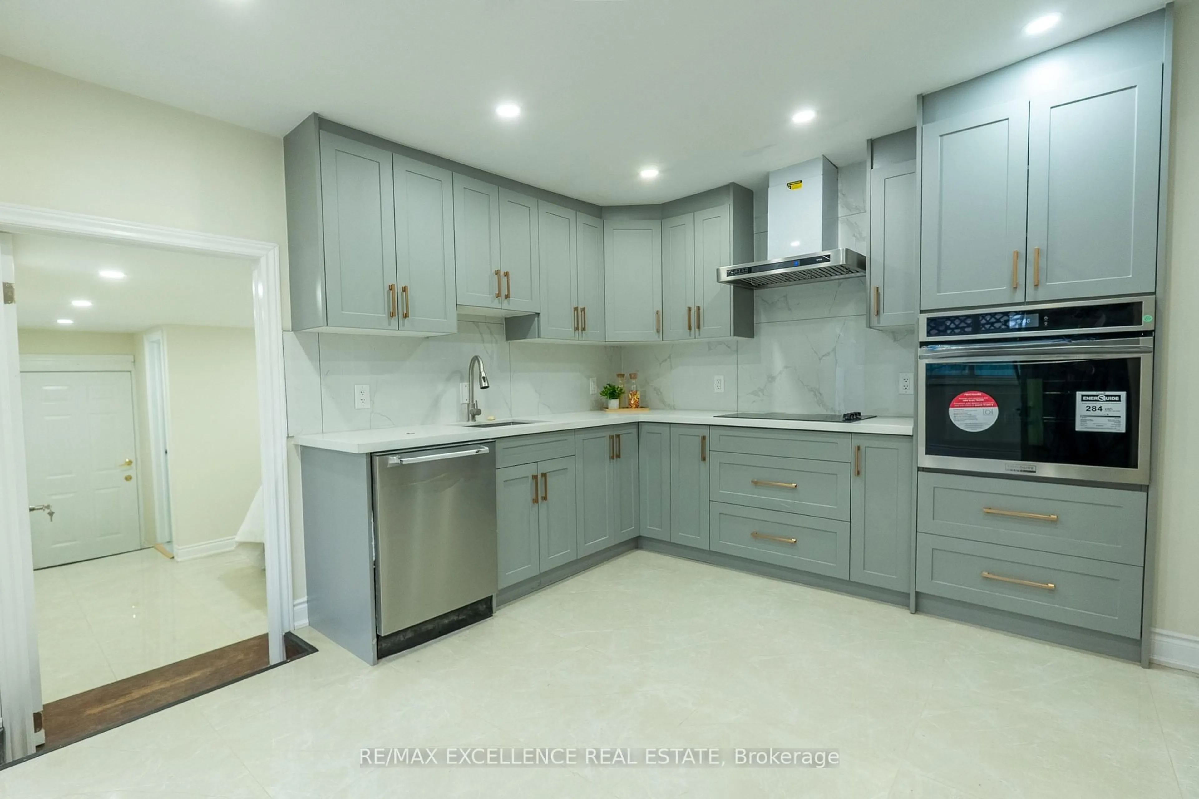 Unknown for 10 Draper St, Halton Hills Ontario L7G 3C8