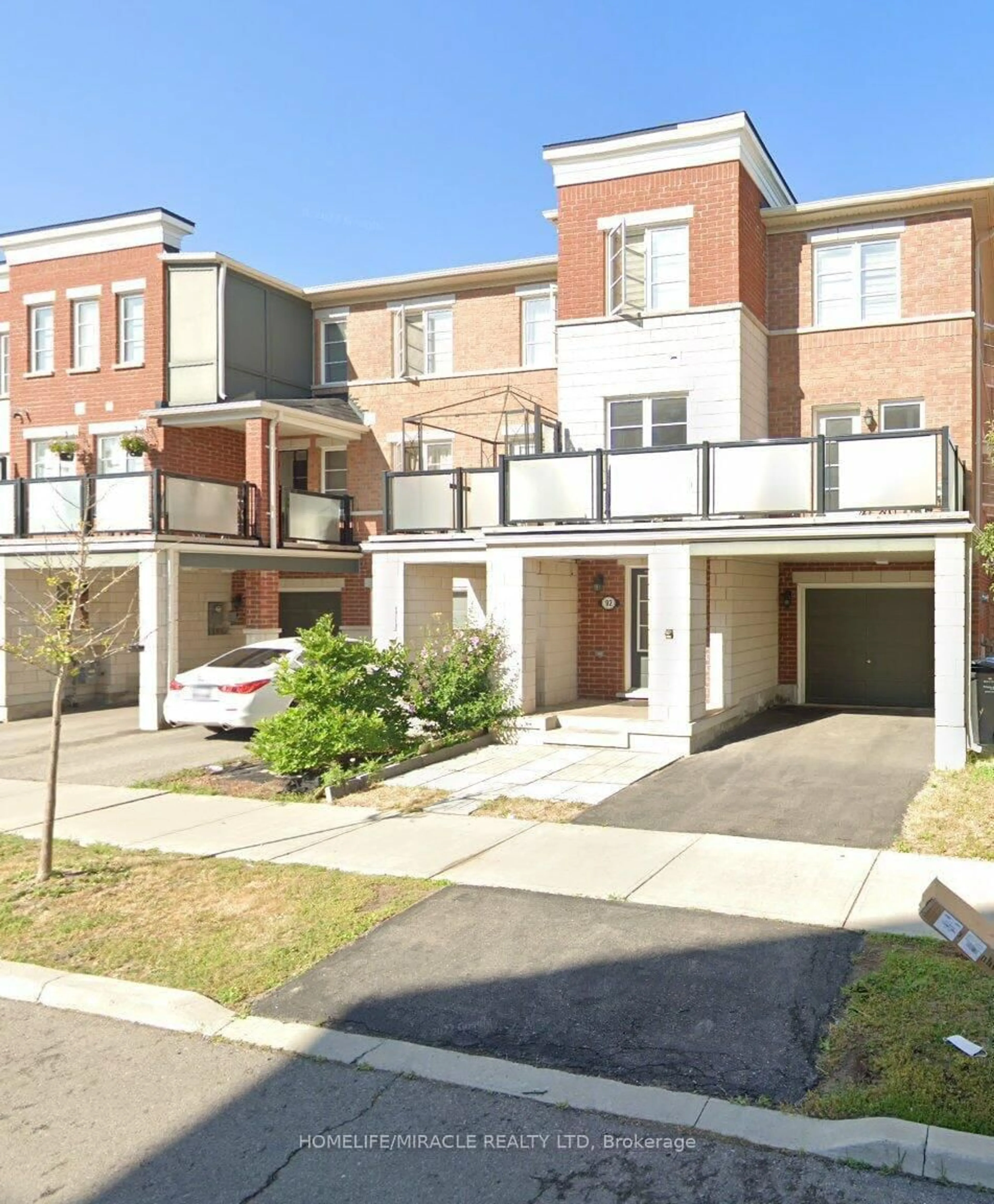 Home with brick exterior material, street for 92 Baycliffe Cres #30, Brampton Ontario L7A 3Z3