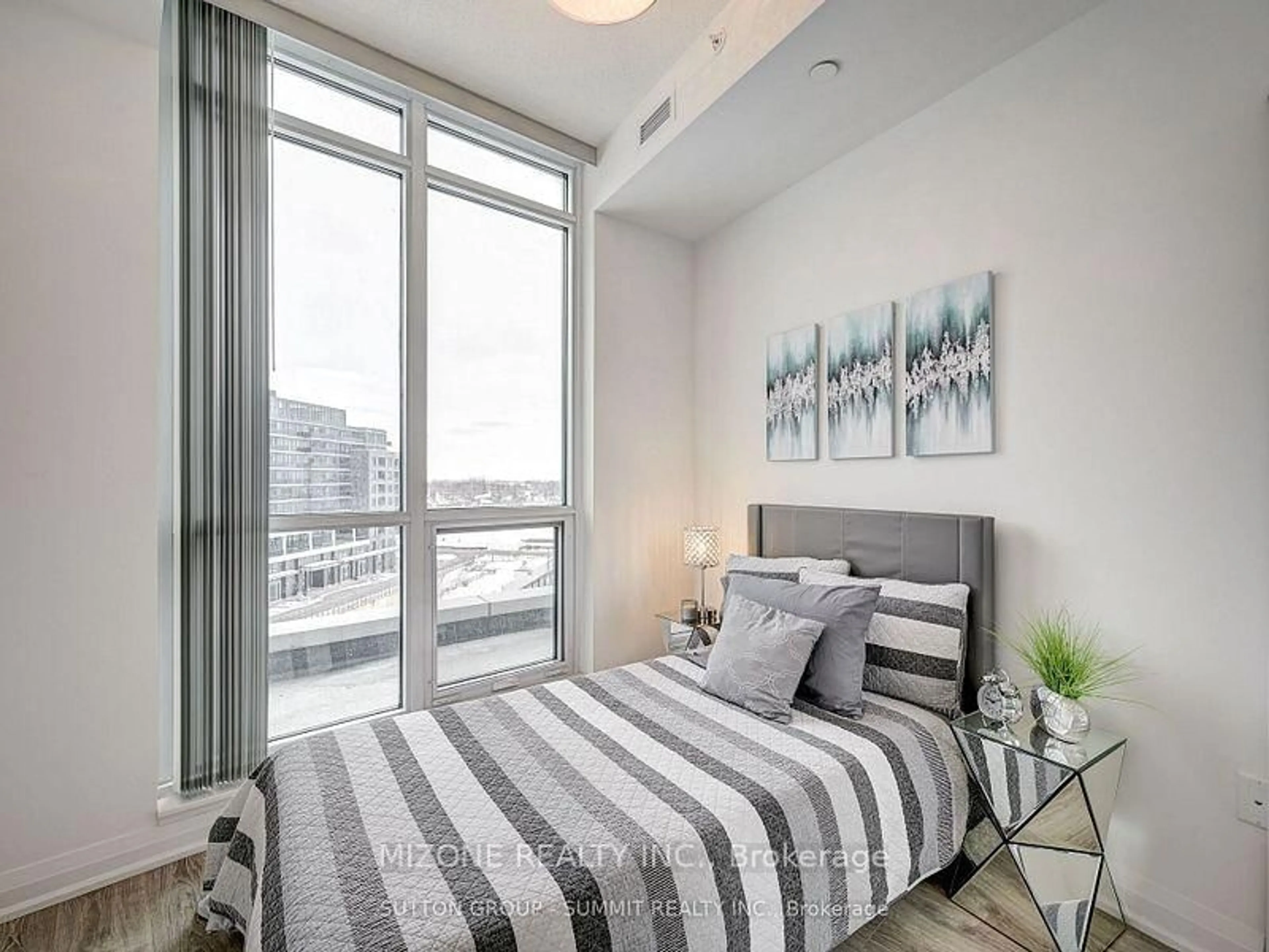 Bedroom with bed, unknown for 30 Gibbs Rd #707, Toronto Ontario M9B 0E4