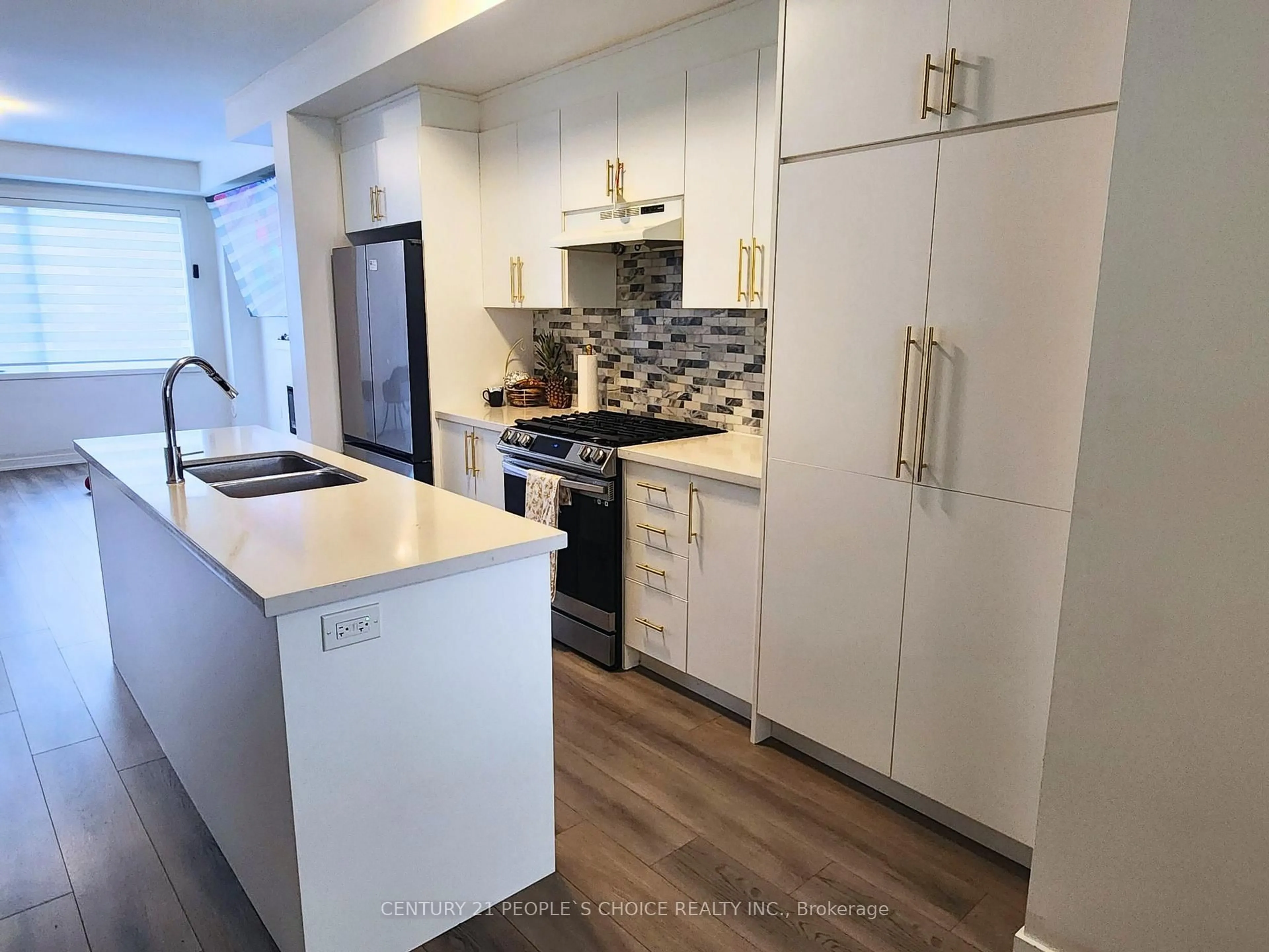 Open concept kitchen, unknown for 44 Lambert Lane, Caledon Ontario L7E 4M4