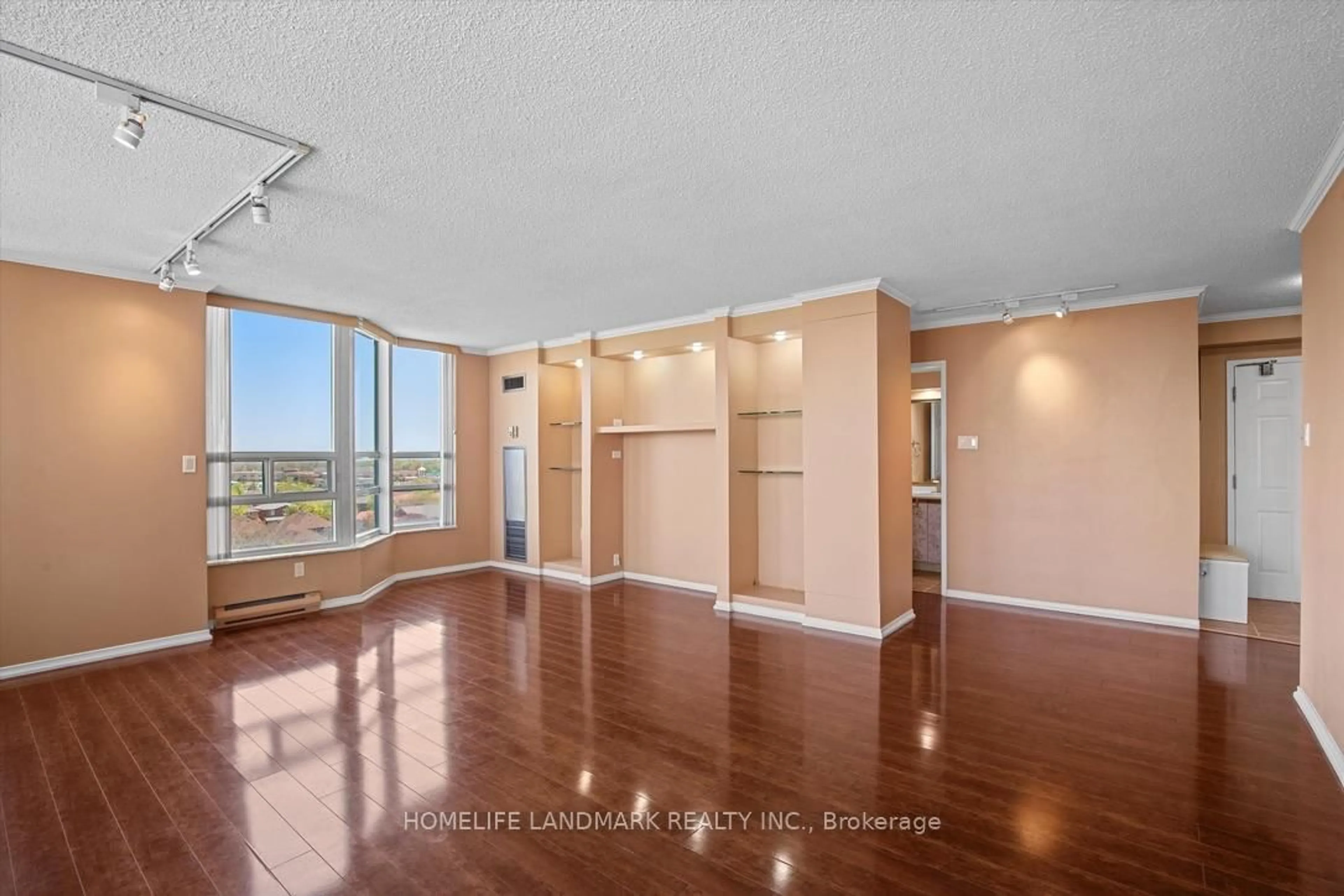 Unknown for 250 Webb Dr #704, Mississauga Ontario L5B 3Z4