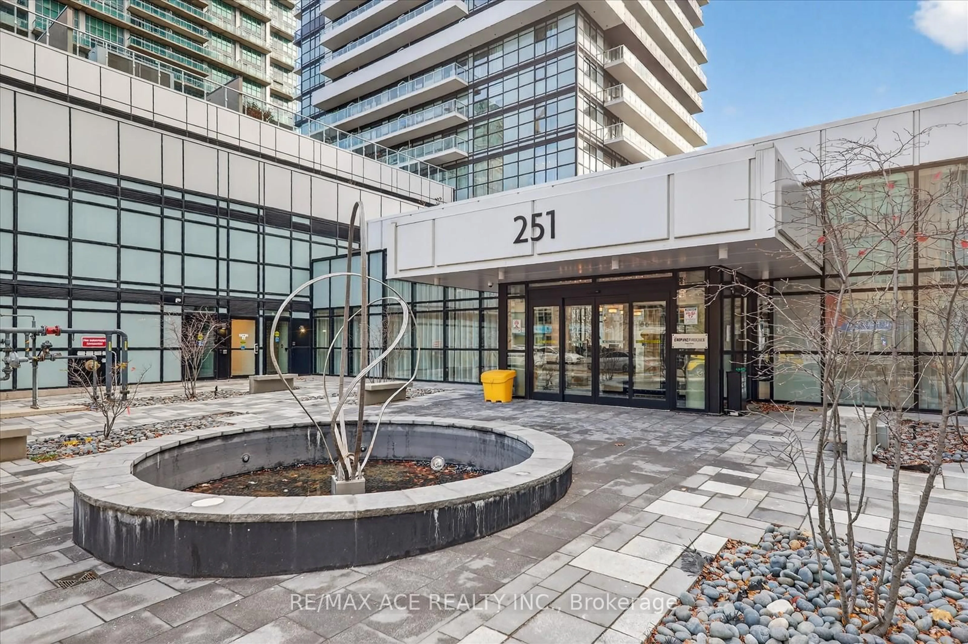 Indoor foyer for 251 Manitoba St #1003, Toronto Ontario M8Y 0C7