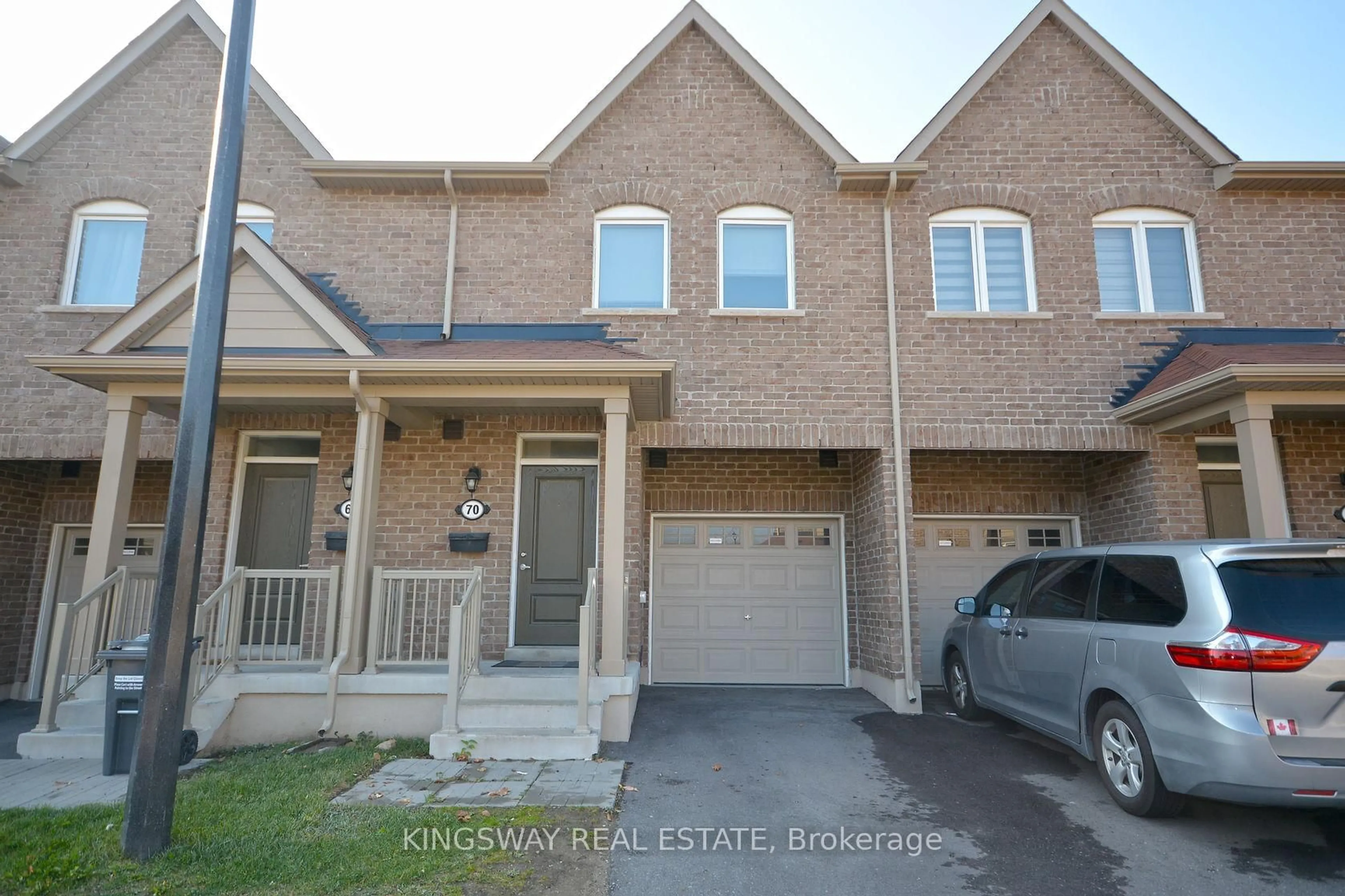 Home with brick exterior material, street for 50 Edinburgh Dr #70, Brampton Ontario L6Y 1N9