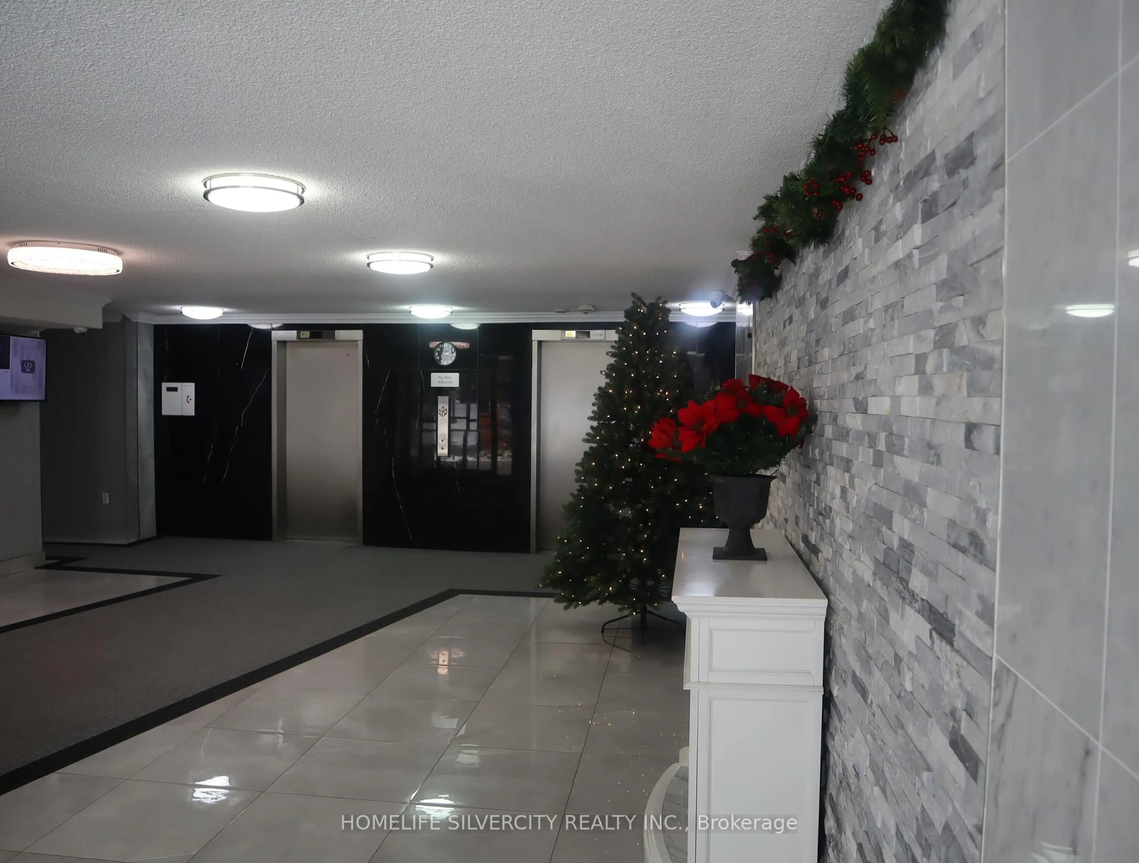 Unknown for 4 Kings Cross Rd #2009, Brampton Ontario L6T 3X8