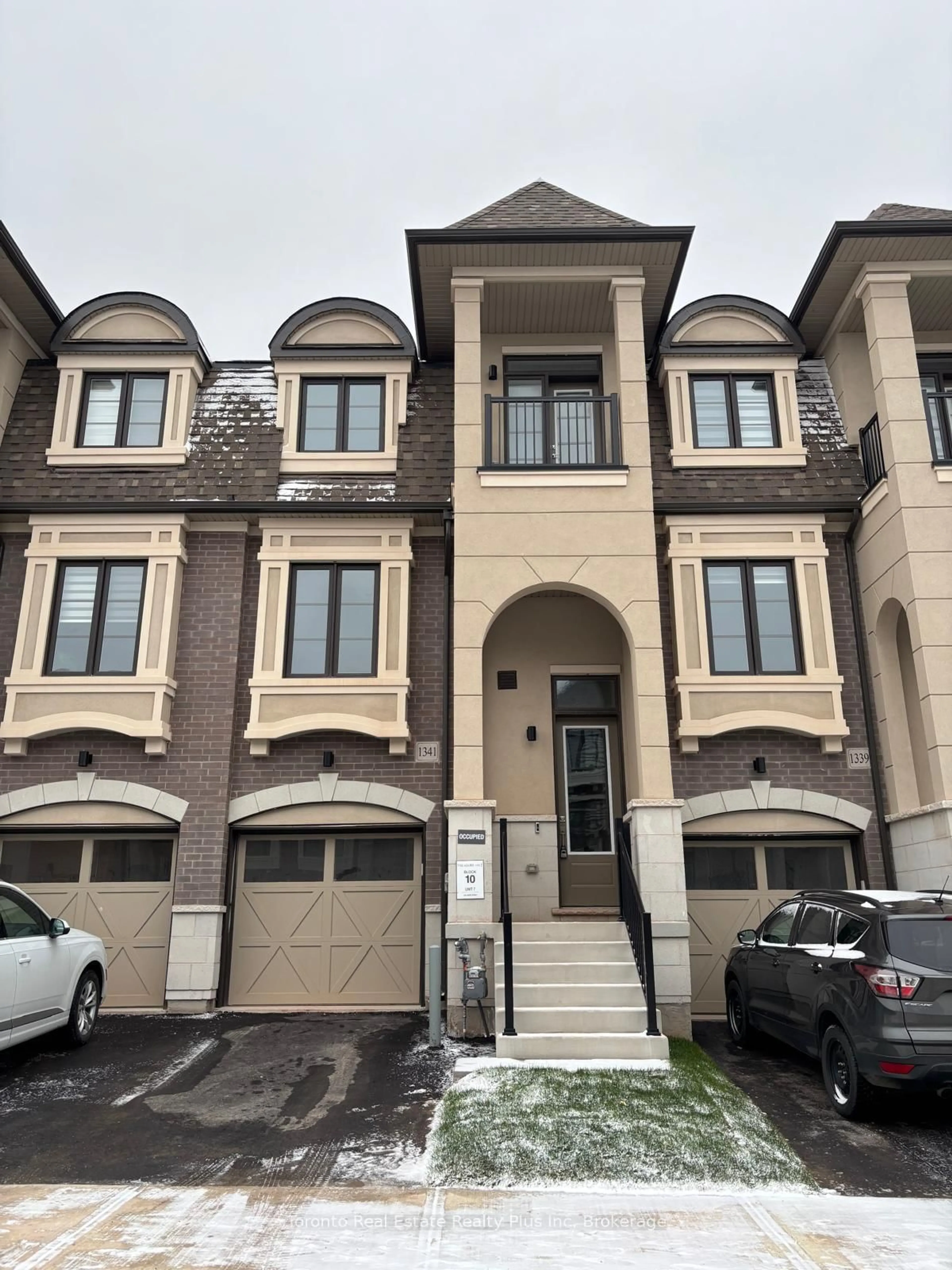 Unknown for 1341 Kaniv St, Oakville Ontario L6M 5R3