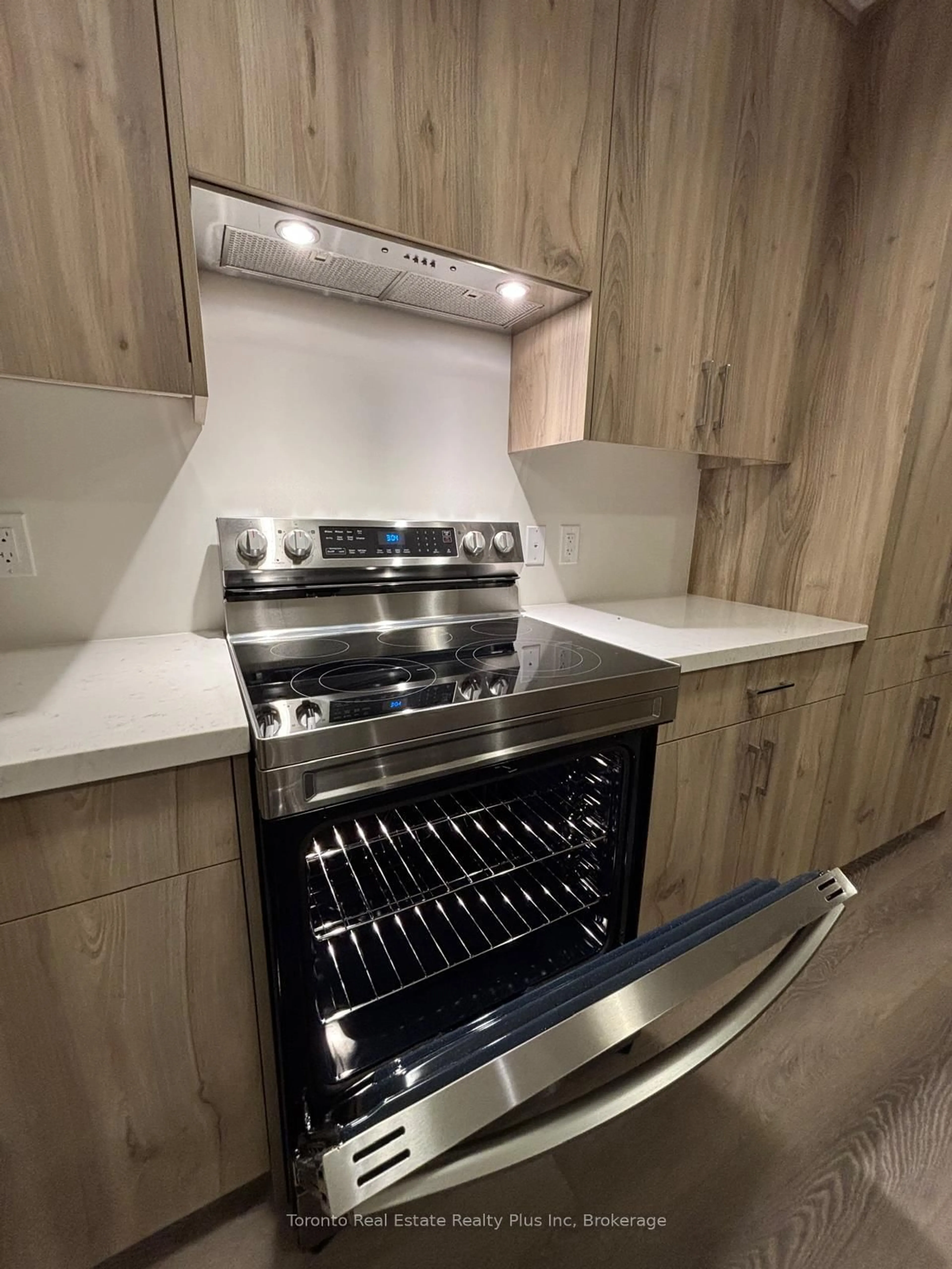 Unknown for 1341 Kaniv St, Oakville Ontario L6M 5R3