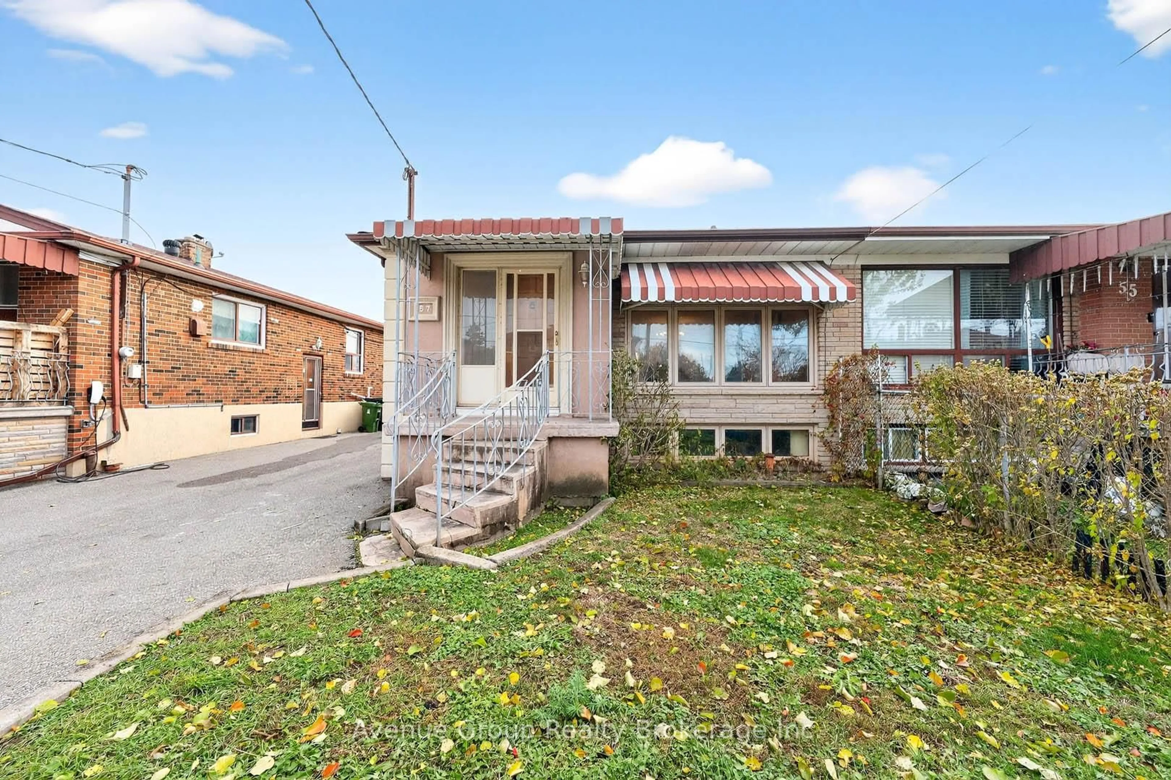 Unknown for 57 Thurrock Rd, Toronto Ontario M3L 1P5