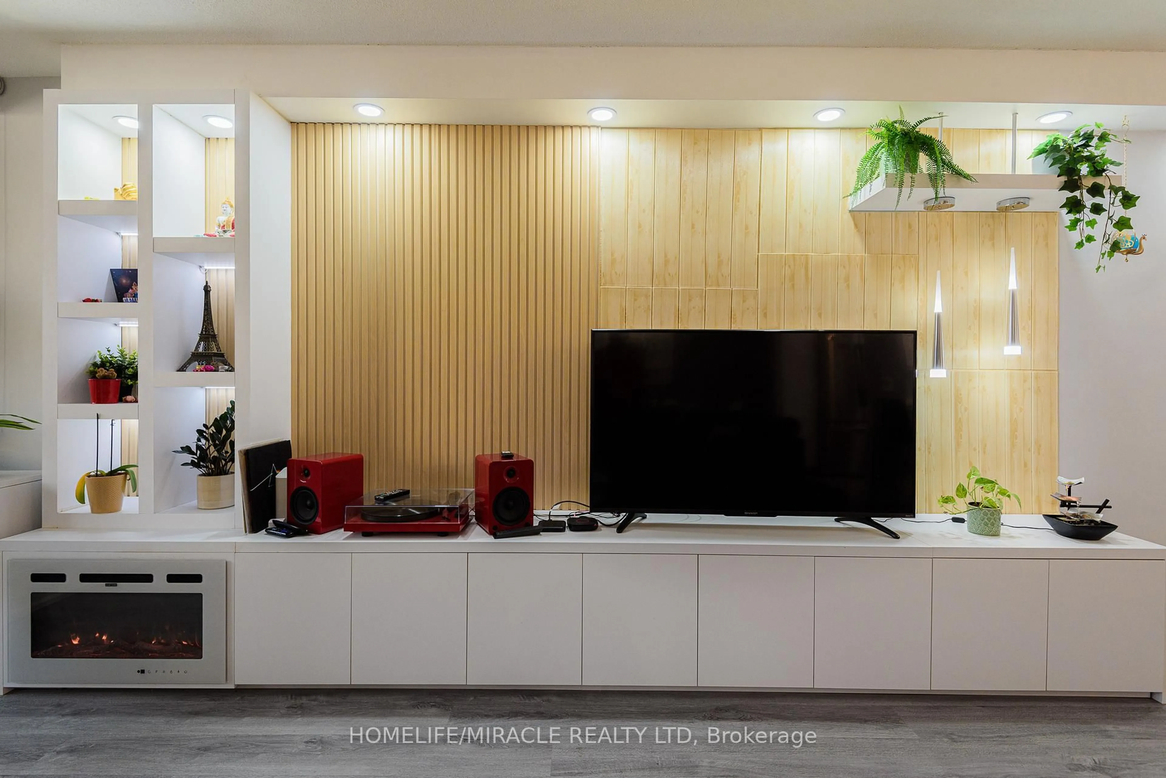 Home theater for 714 The West Mall #1201, Toronto Ontario M9C 4X1