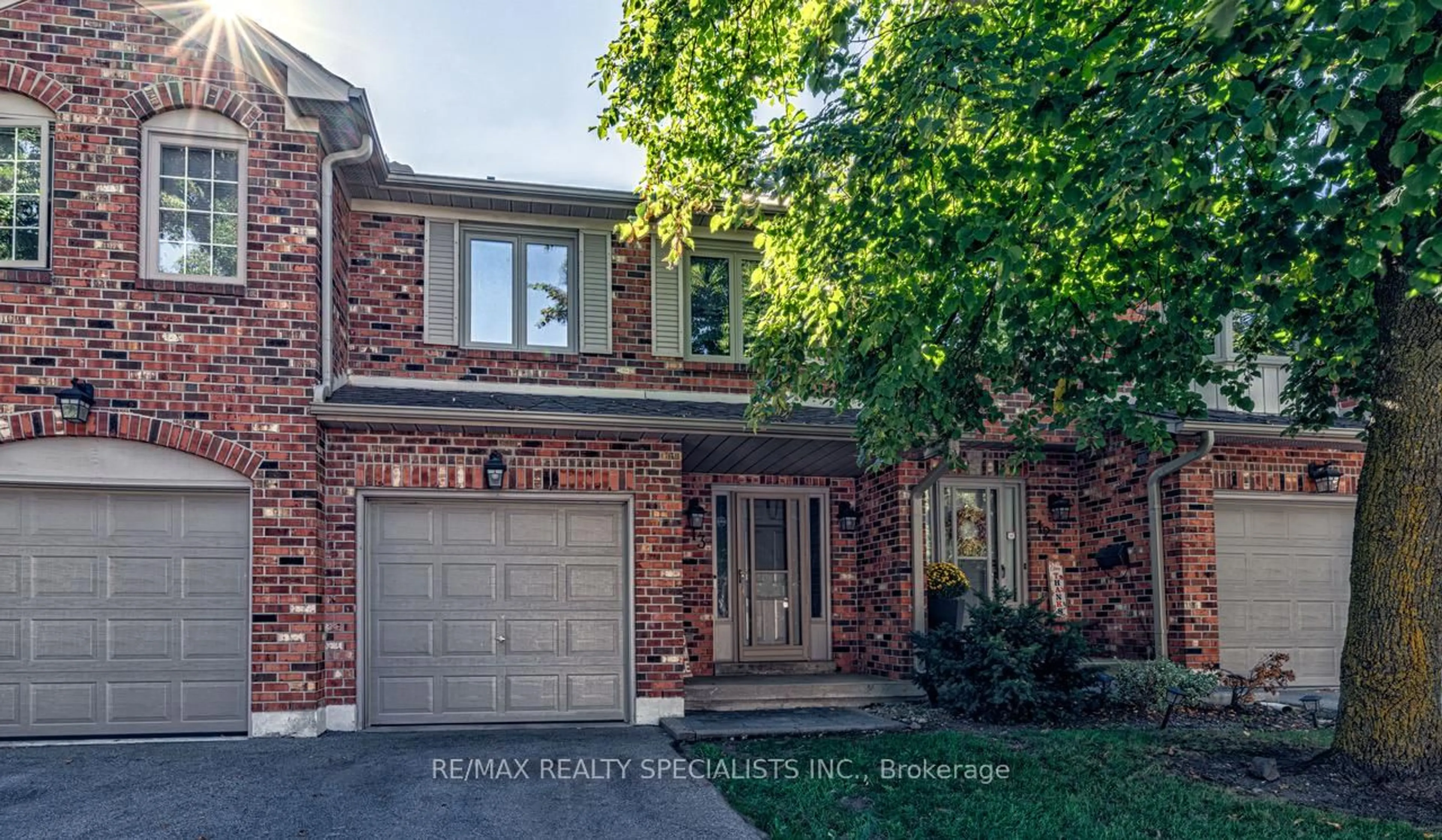 Home with brick exterior material, street for 2230 Walkers Line #13, Burlington Ontario L7M 3Y8