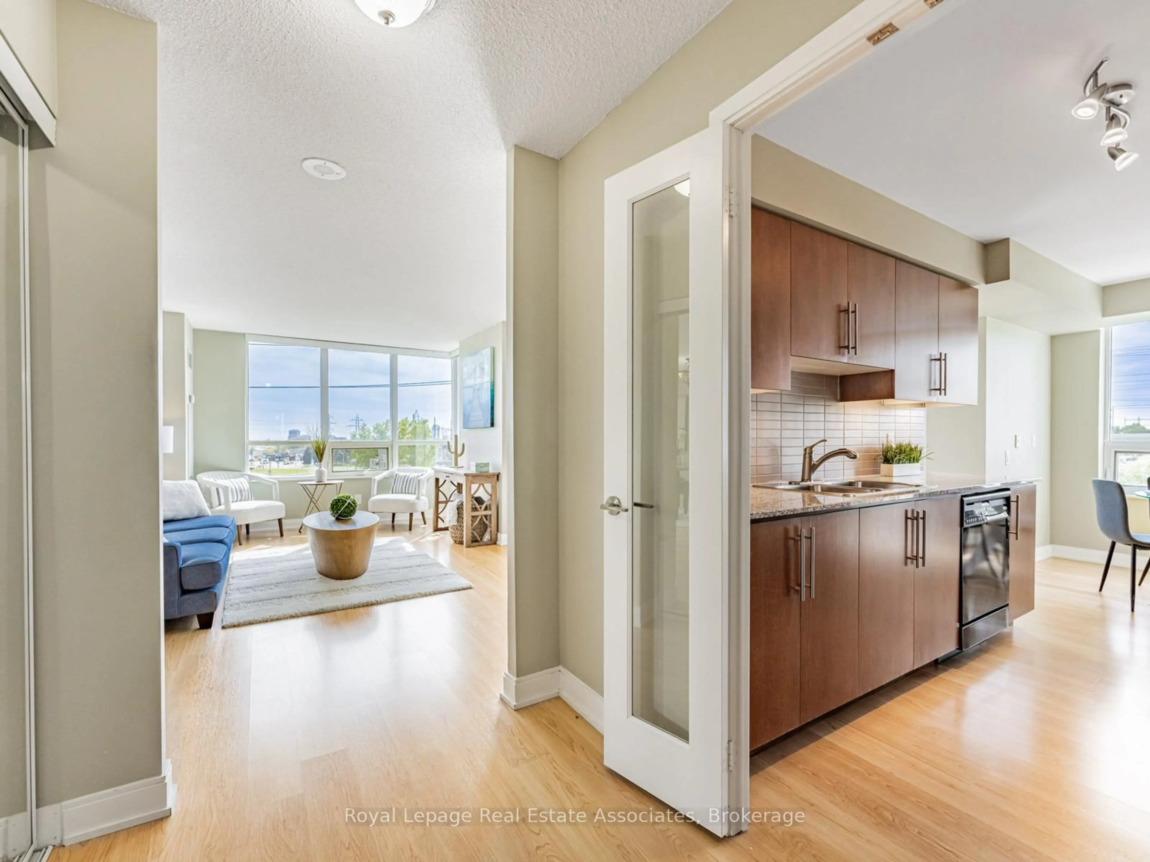 Unknown for 35 Viking Lane #335, Toronto Ontario M9B 0A2