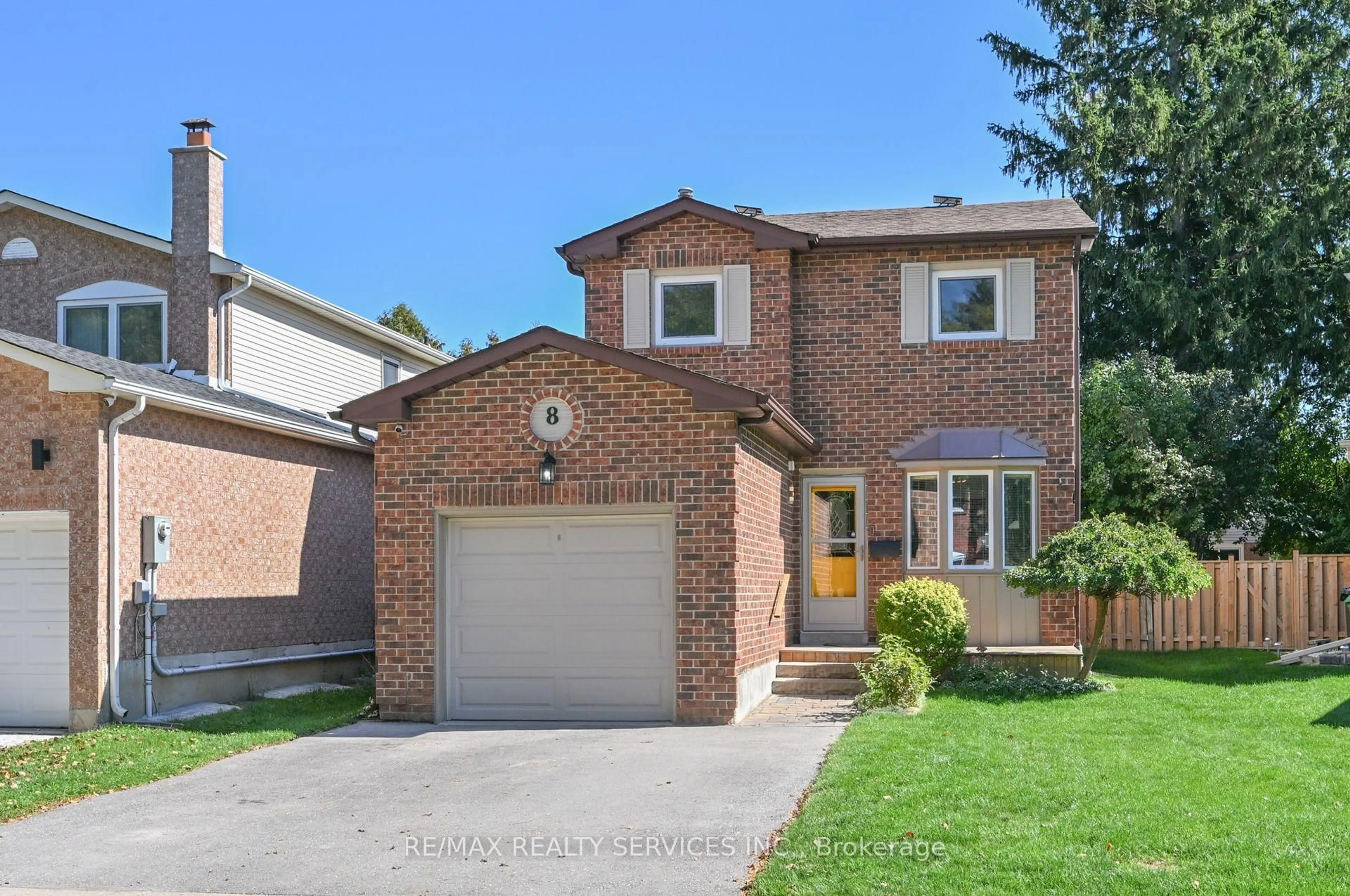 Home with brick exterior material, street for 8 Oleander Cres, Brampton Ontario L6Z 2C2