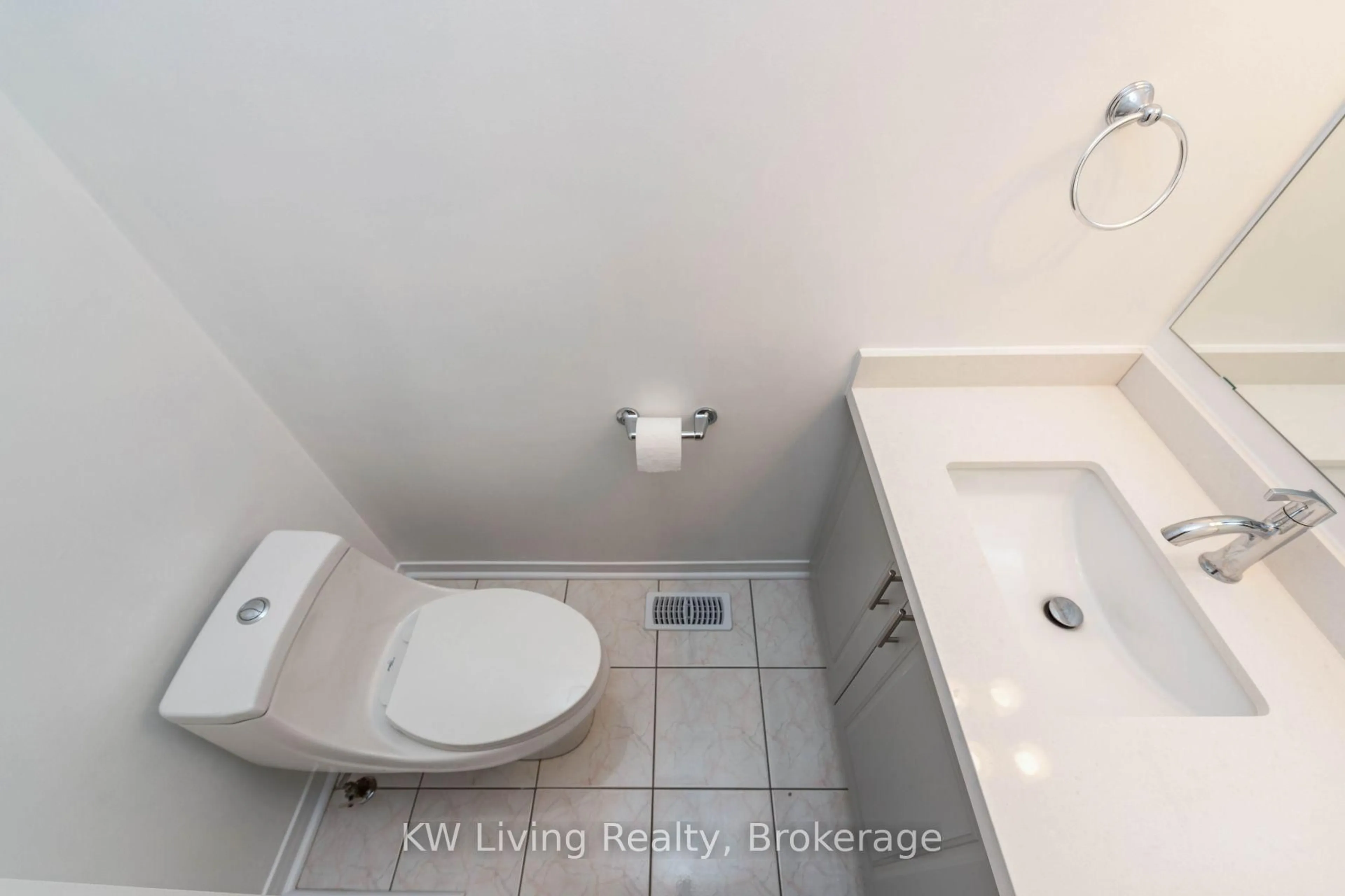 Standard bathroom, floor is not visible for 4733 Rosebush Rd, Mississauga Ontario L5M 5H4