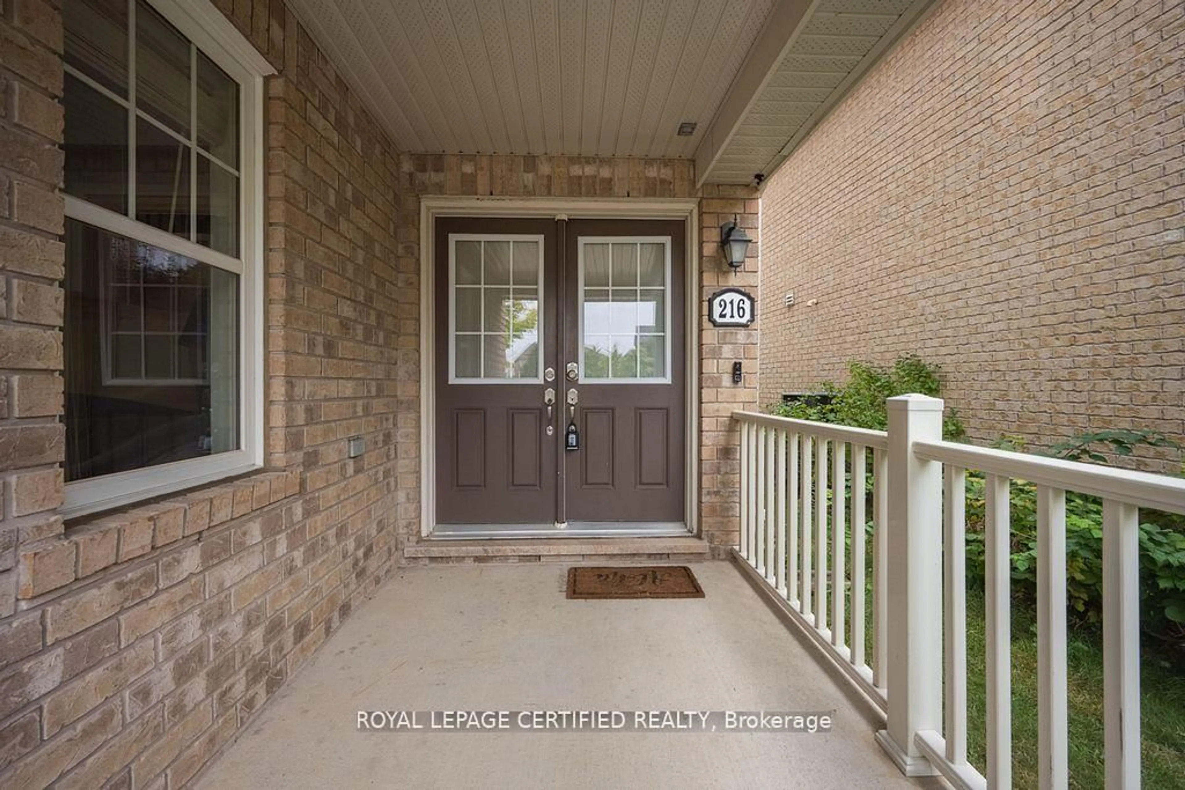 Indoor entryway for 216 Magurn Gate, Milton Ontario L9T 7B4