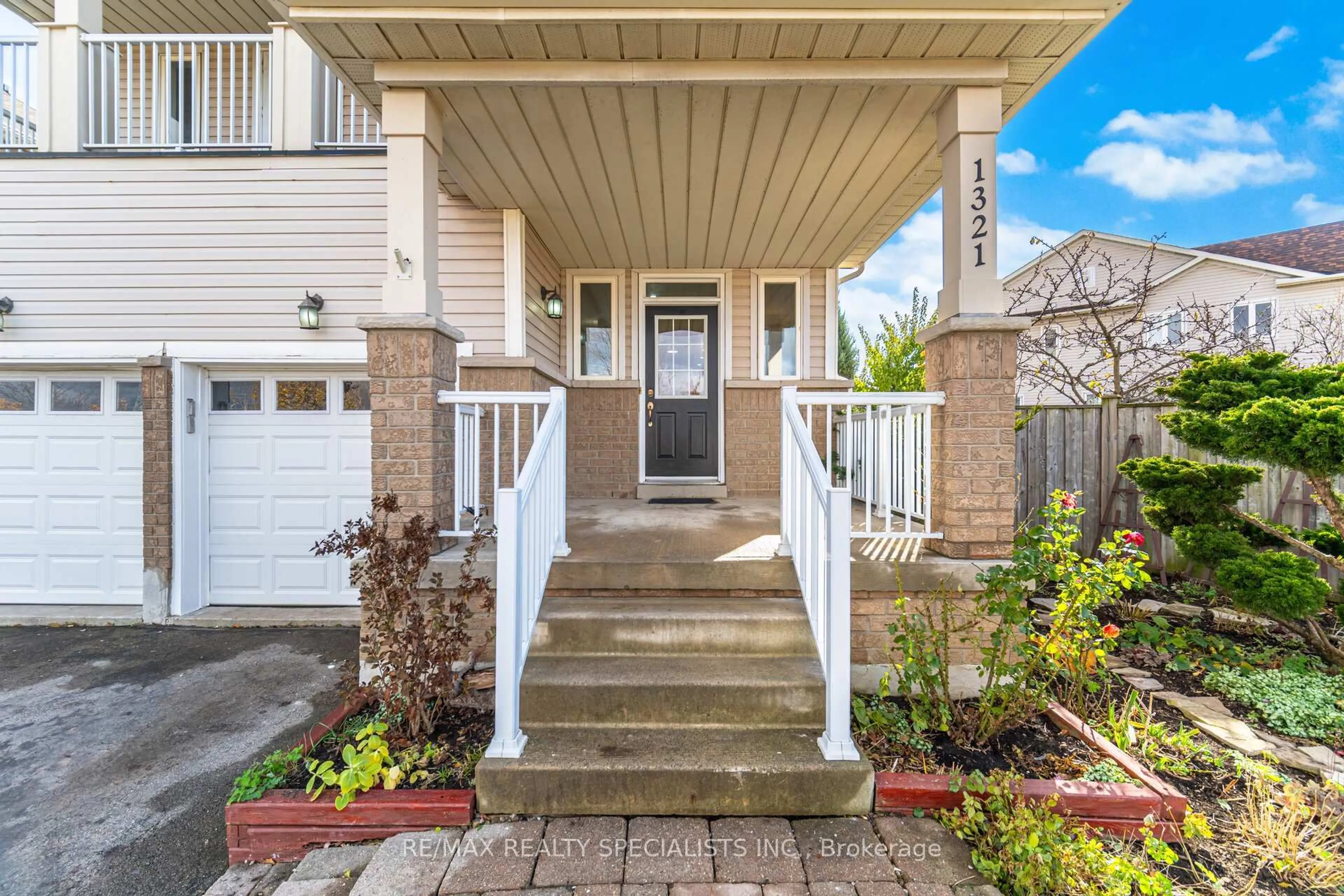 Unknown for 1321 Roper Dr, Milton Ontario L9T 6E4