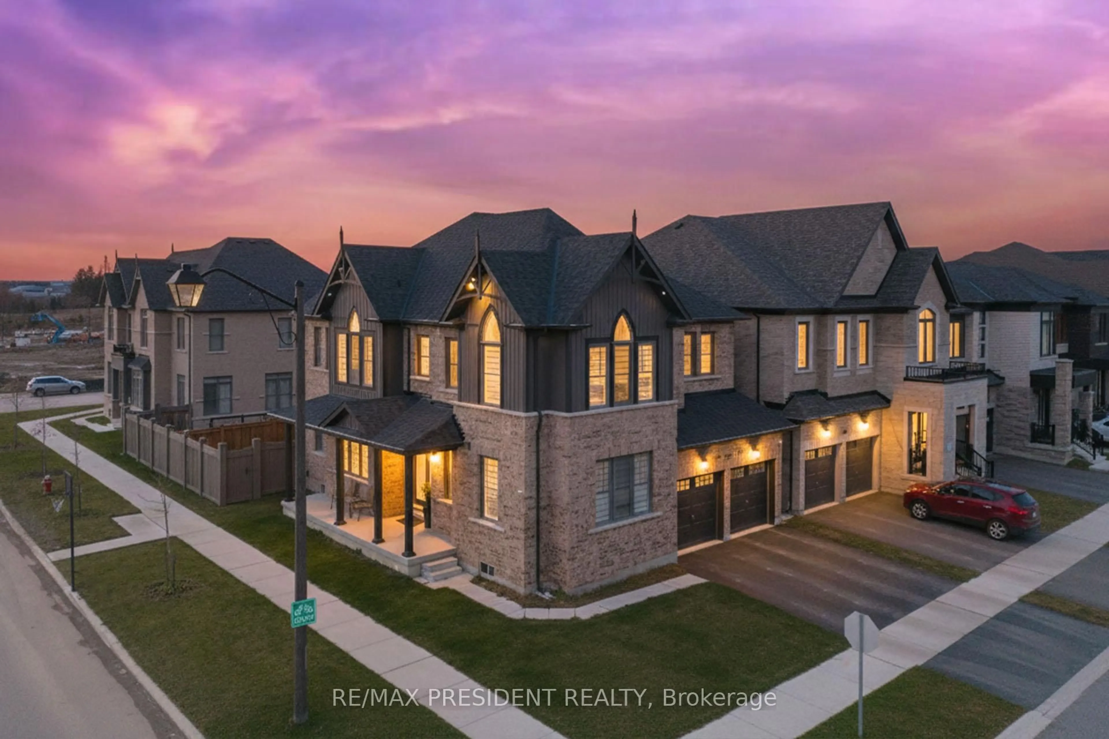 A pic from outside/outdoor area/front of a property/back of a property/a pic from drone, unknown for 2 Vincena Rd, Caledon Ontario L7C 4M5