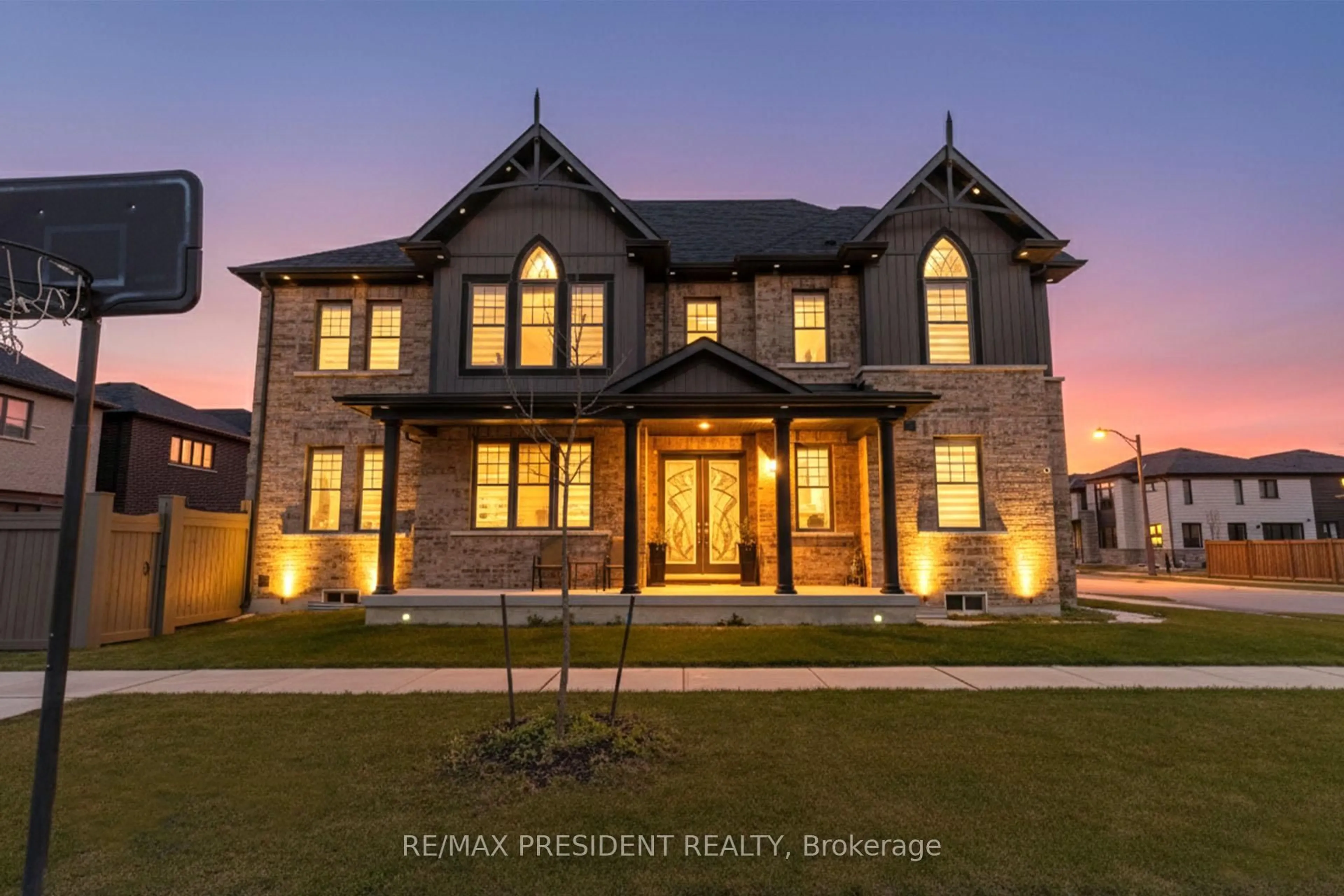 Home with brick exterior material, building for 2 Vincena Rd, Caledon Ontario L7C 4M5