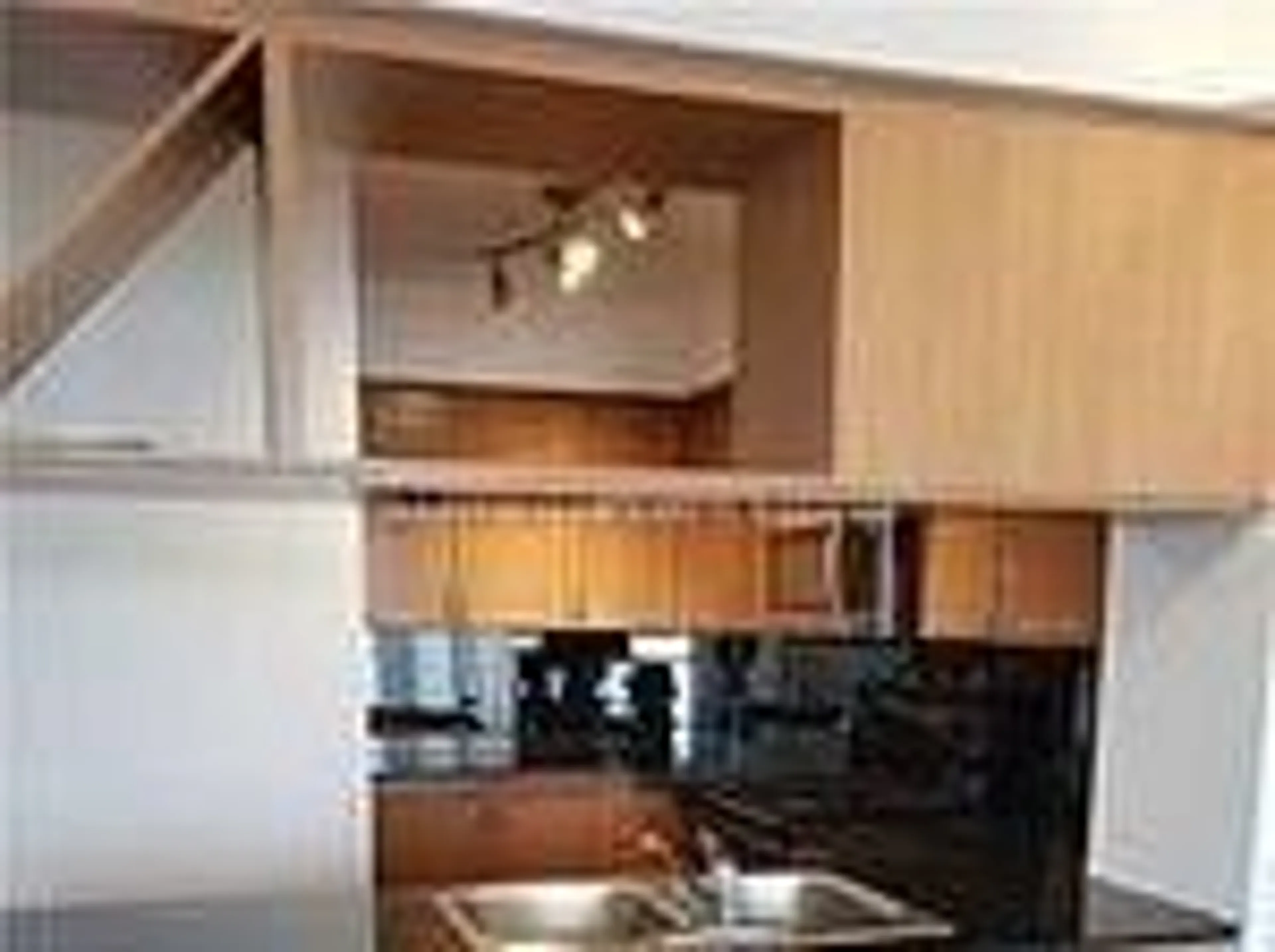 Standard kitchen, unknown for 4090 Living Arts Dr #2306, Mississauga Ontario L5B 4M8