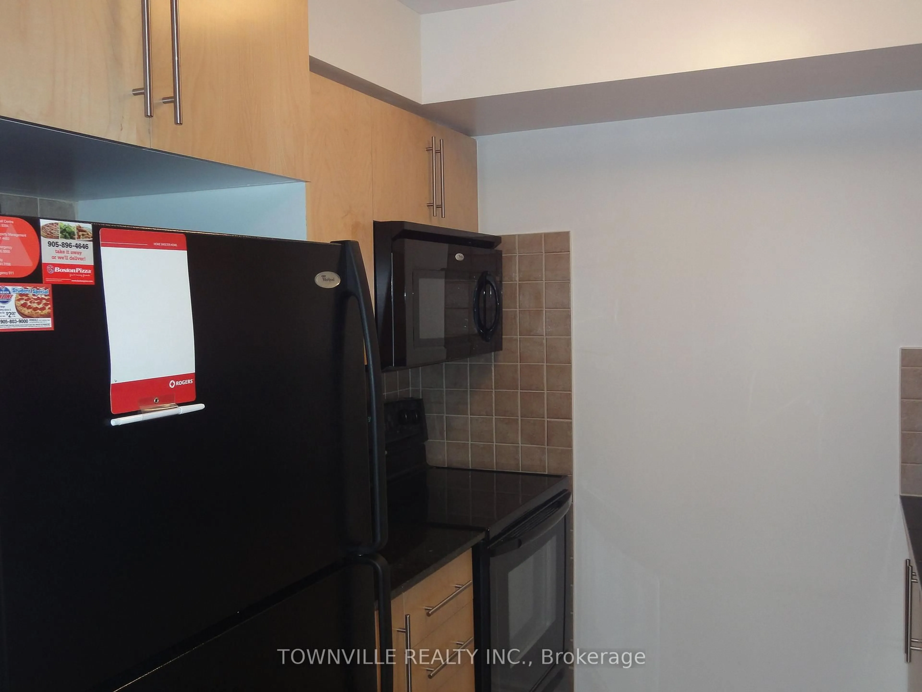 Standard kitchen, unknown for 310 Burnhamthorpe Rd #1912, Mississauga Ontario L5B 4P9
