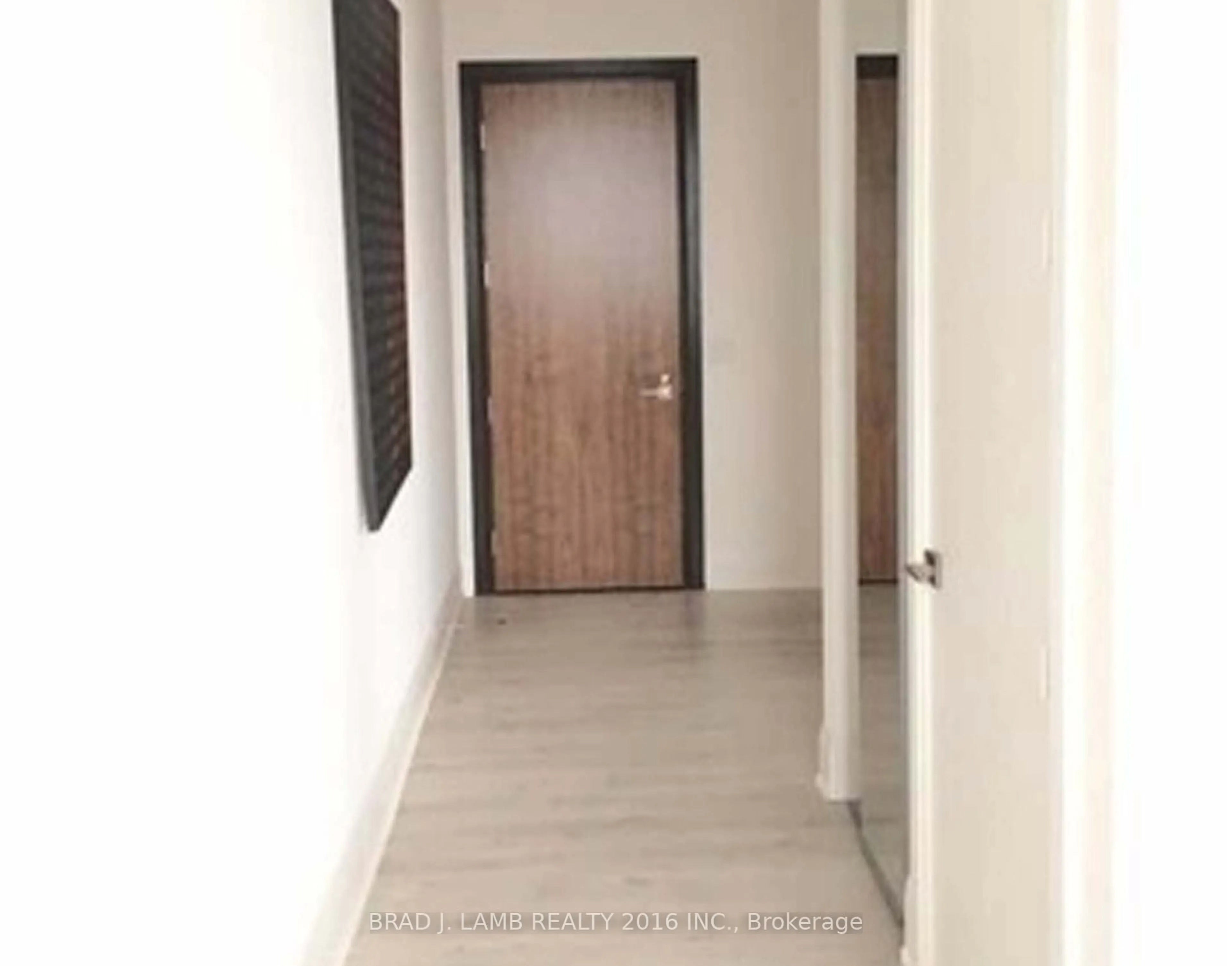 Indoor foyer for 36 Park Lawn Rd #LPH #4403, Toronto Ontario M8V 0E5