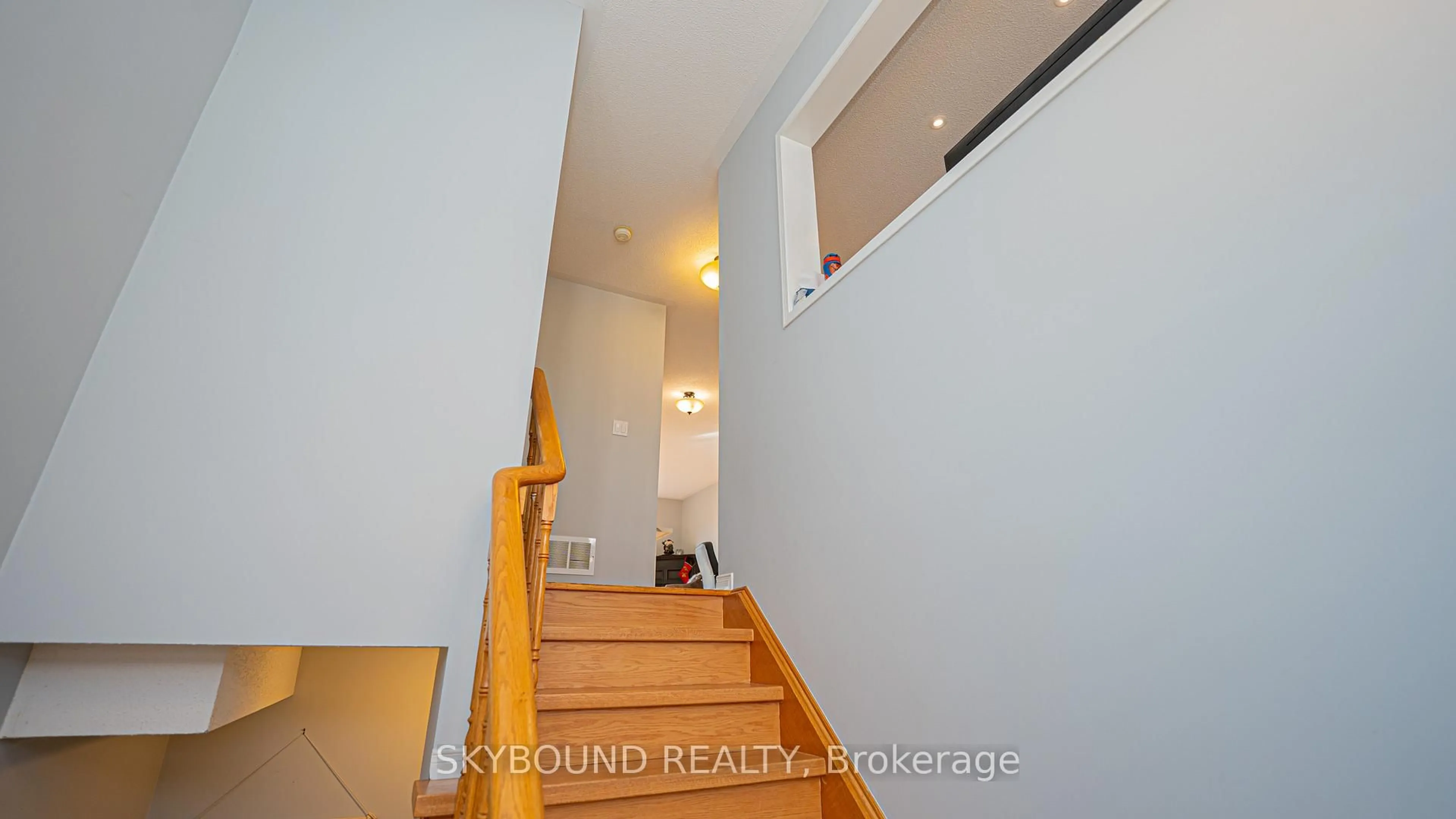 Unknown for 1588 South Parade Crt #43, Mississauga Ontario L5M 6E7