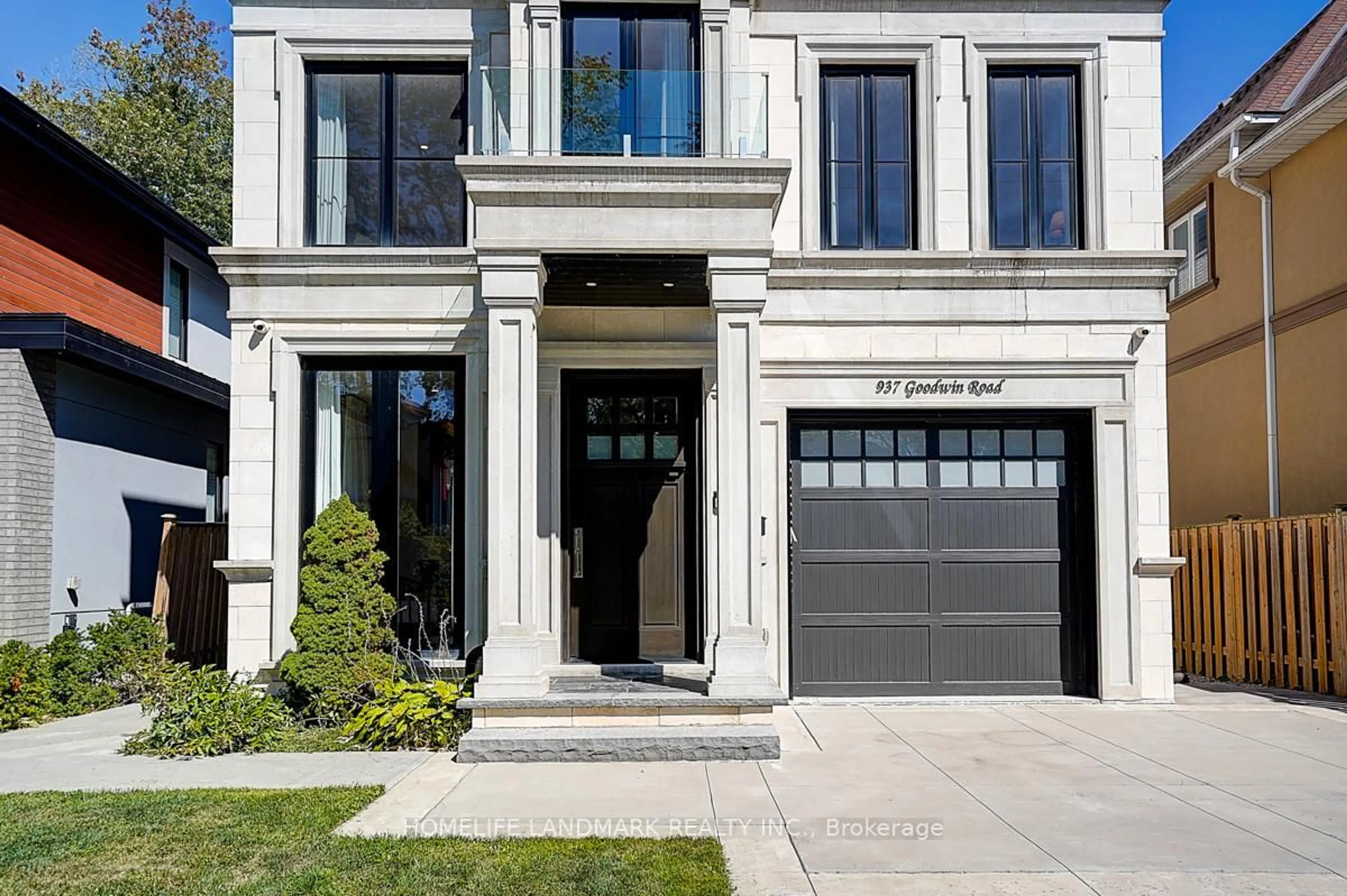 Home with brick exterior material, street for 937 Goodwin Rd, Mississauga Ontario L5G 4J9