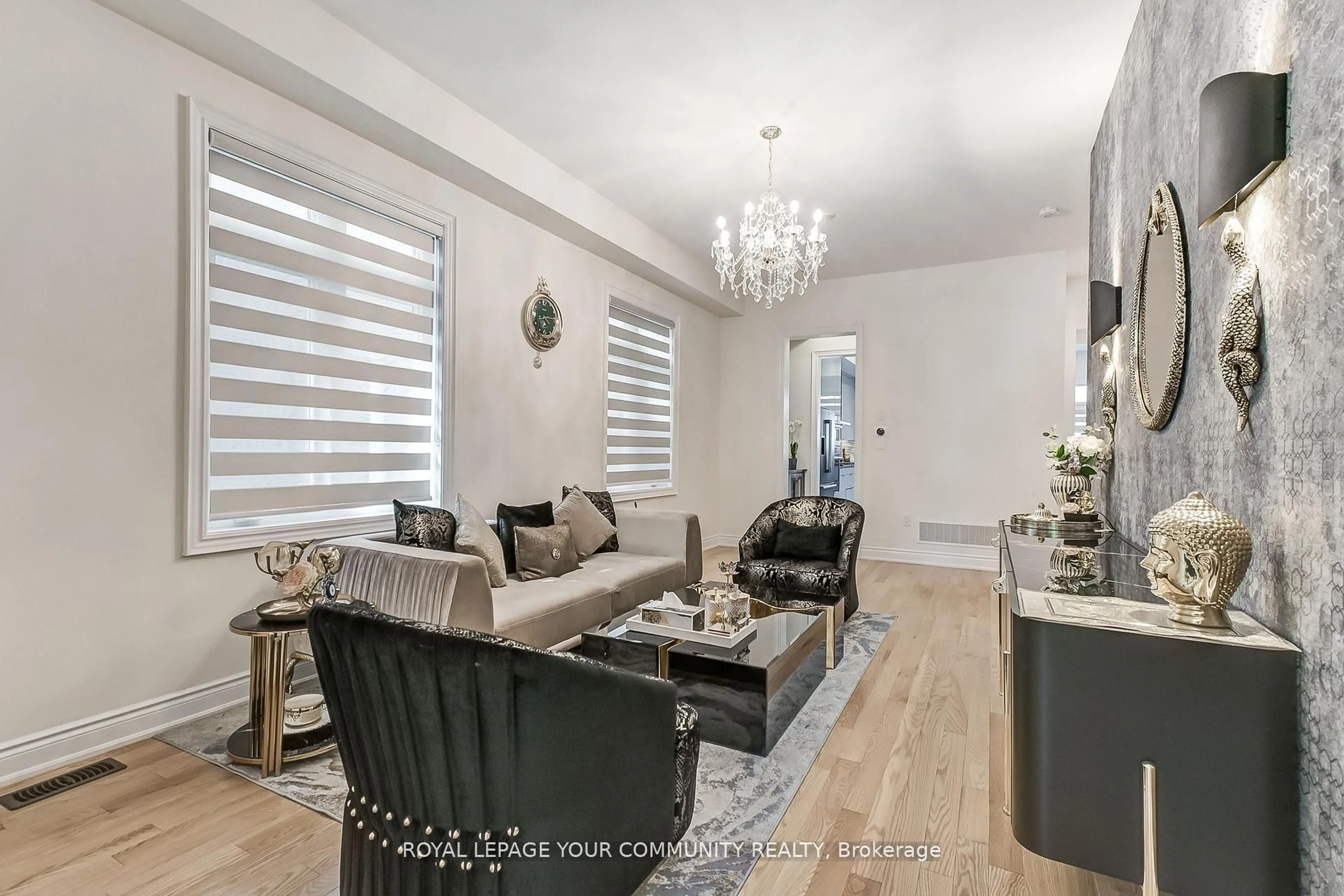 Living room with furniture, unknown for 30 Marvin Ave, Oakville Ontario L6H 0Z8