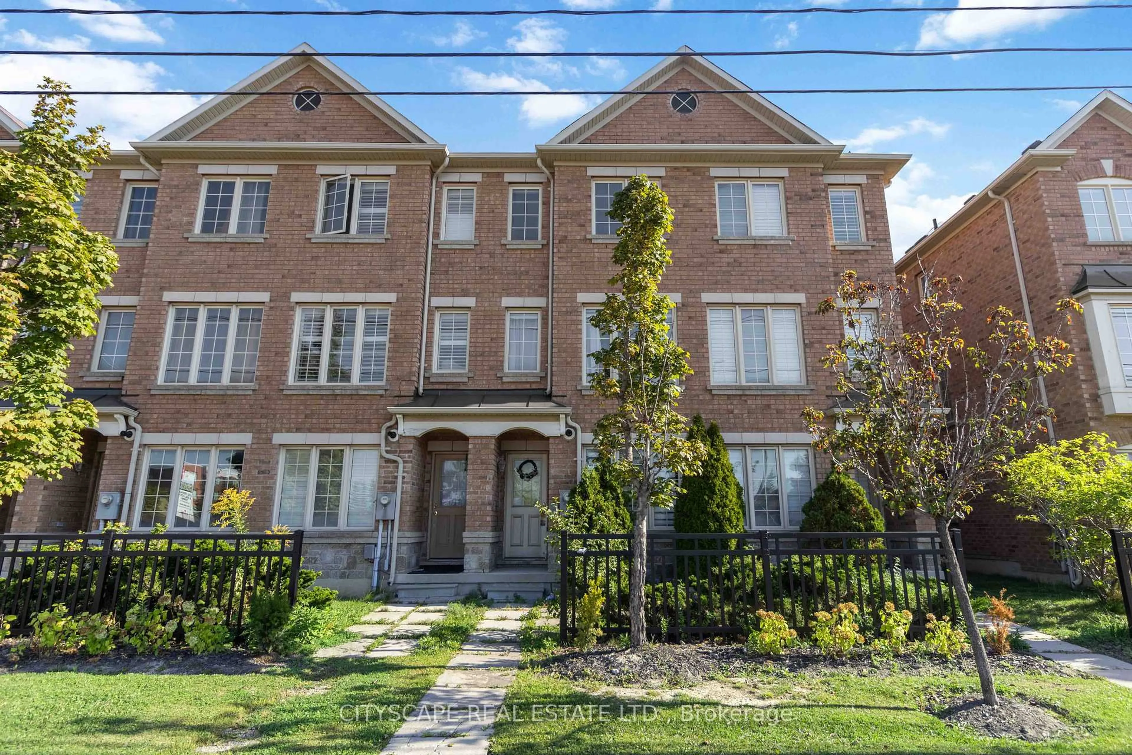 Home with brick exterior material, street for 40 Peach Dr, Brampton Ontario L6R 0W6