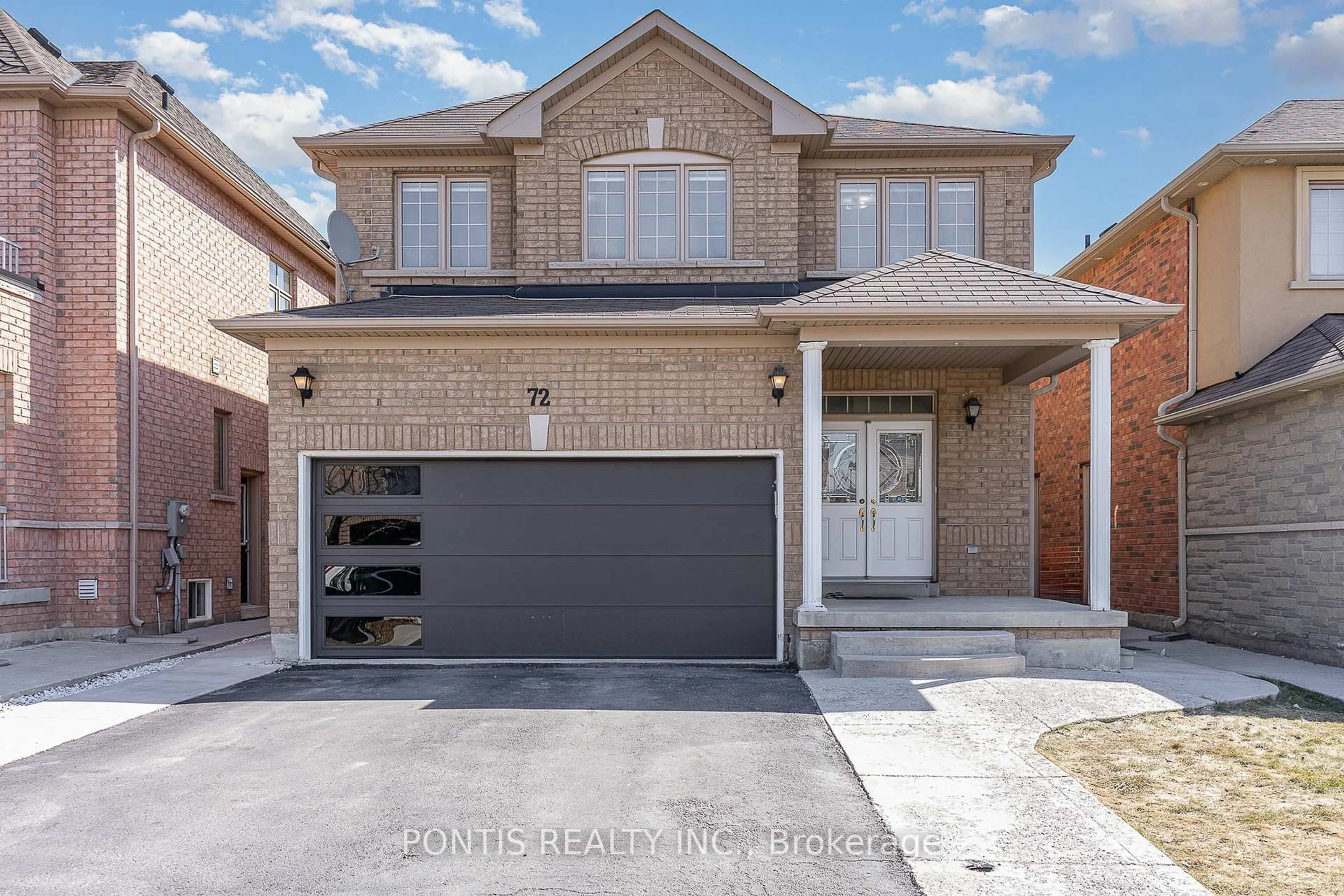 Home with brick exterior material, street for 72 Vanwood Cres, Brampton Ontario L6P 2X3