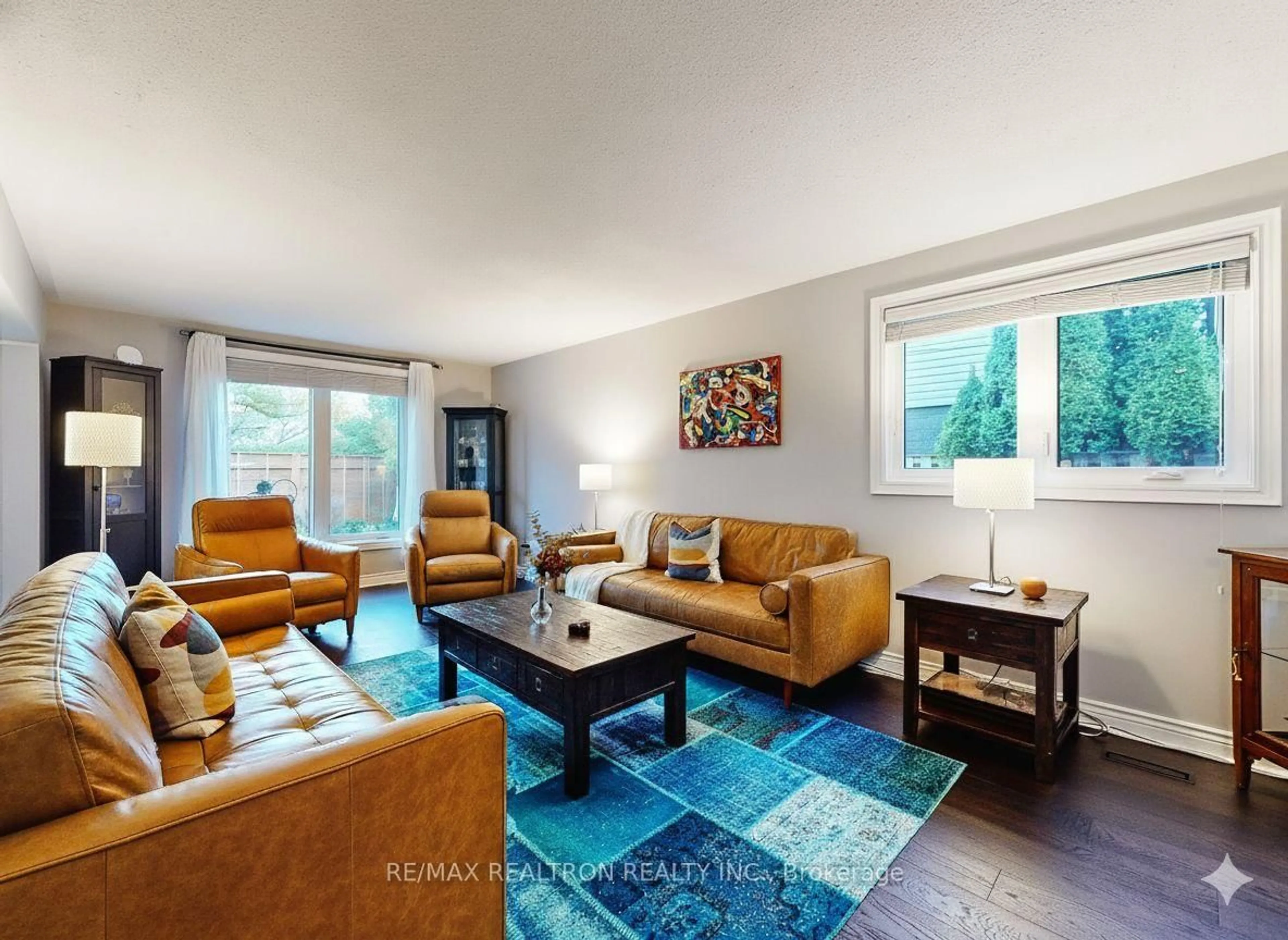 Living room with furniture, unknown for 1217 Lambeth Rd, Oakville Ontario L6H 2E1