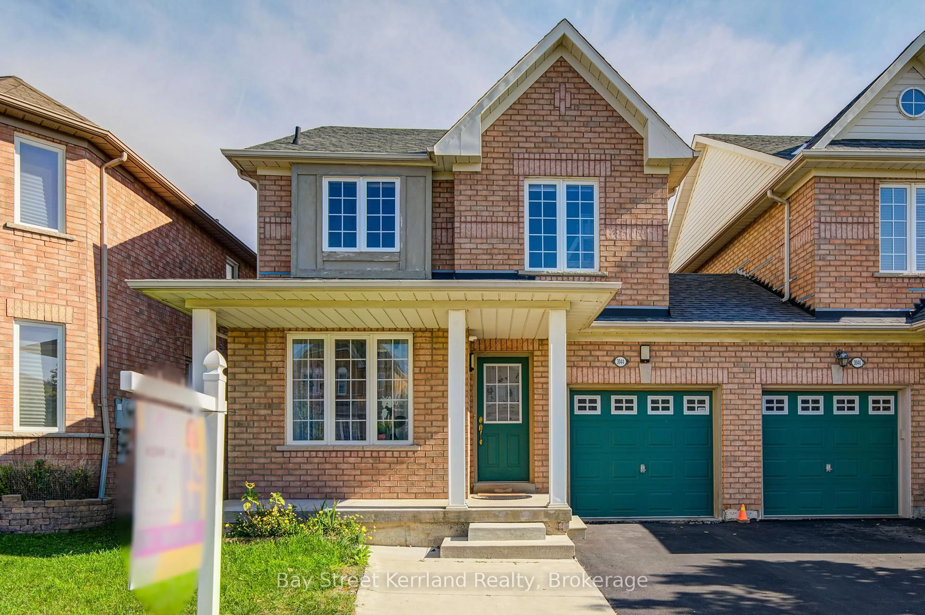 Home with brick exterior material, street for 3044 Bentley Dr, Mississauga Ontario L5M 6W2