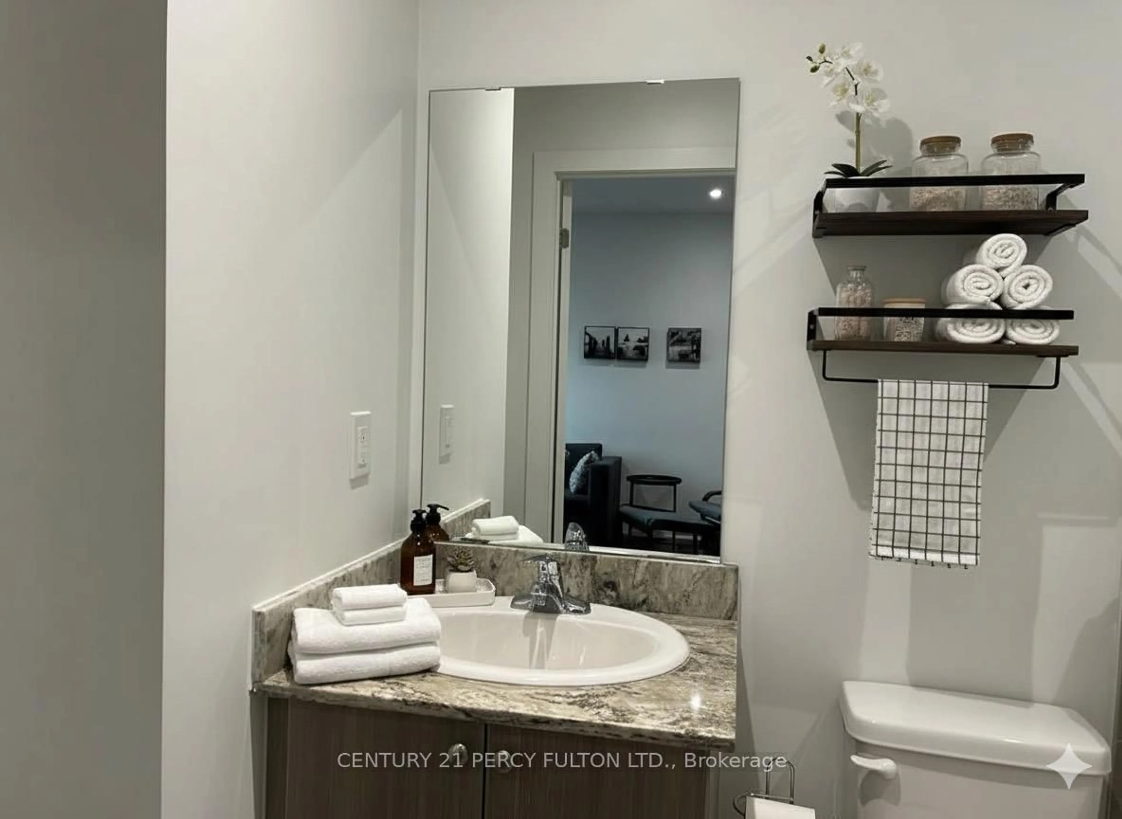 Standard bathroom, ceramic/tile floor for 310 Broadway Ave #203, Orangeville Ontario L9W 1L3