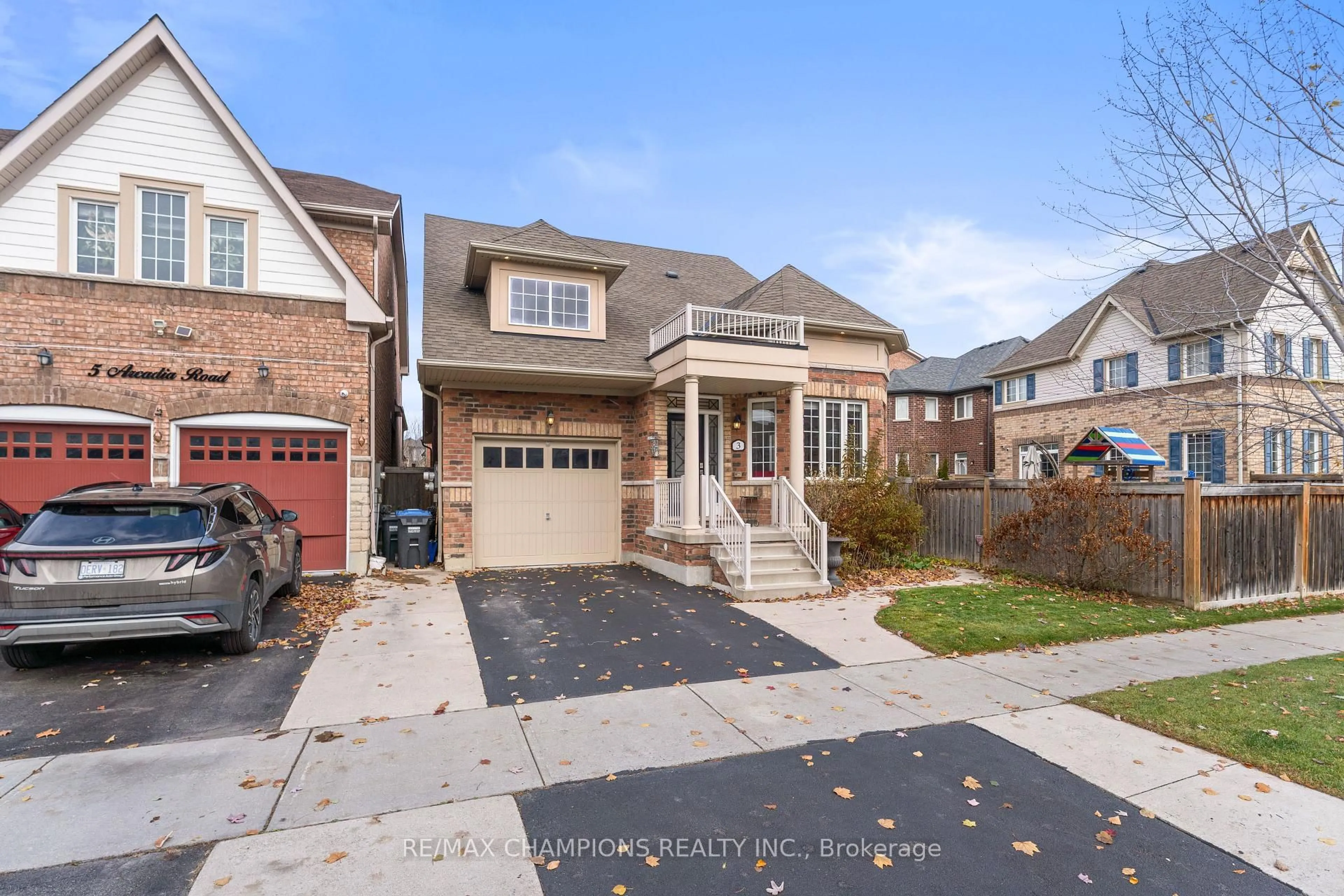 Home with brick exterior material, street for 3 Arcadia Rd, Caledon Ontario L7C 3V6