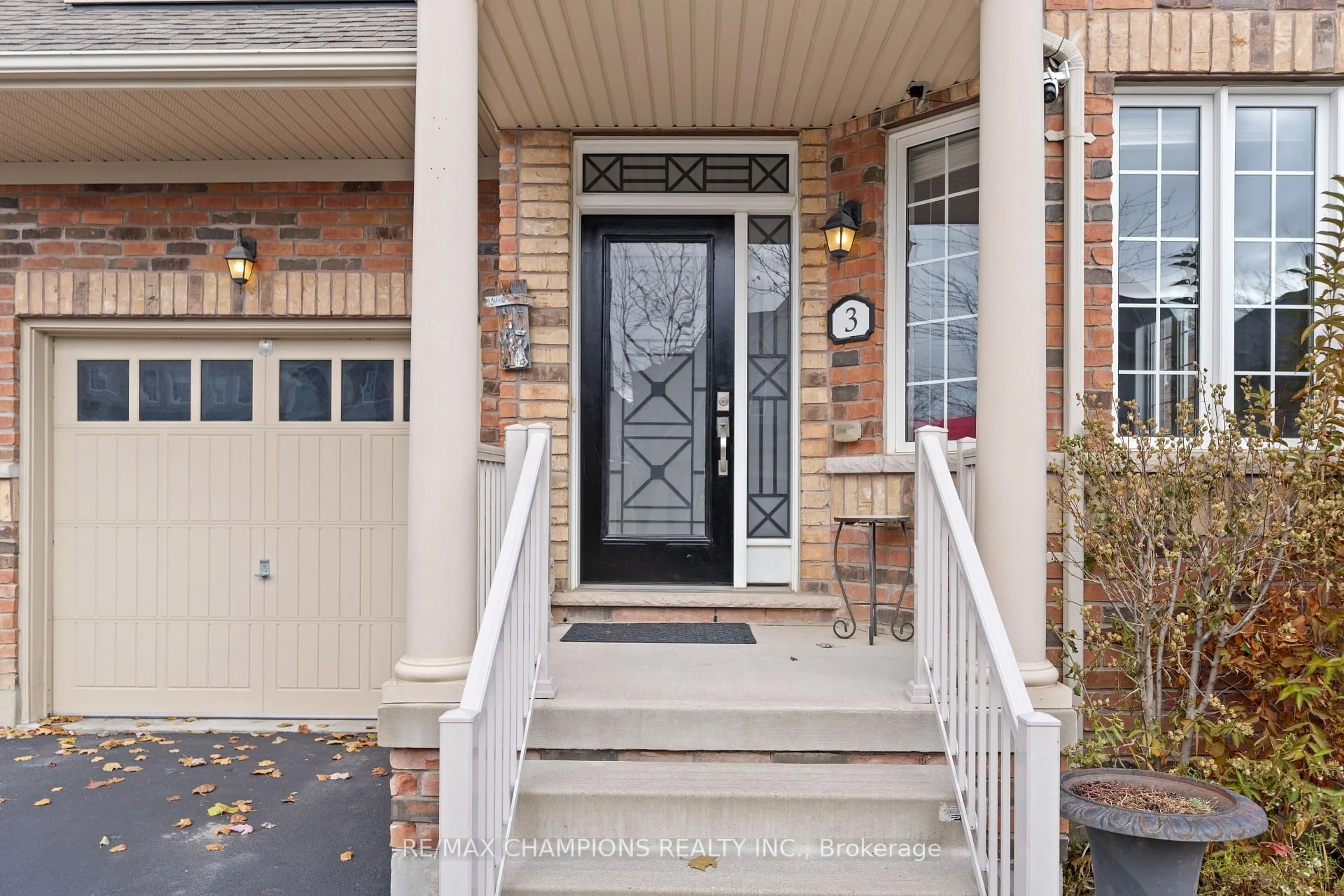 Unknown for 3 Arcadia Rd, Caledon Ontario L7C 3V6