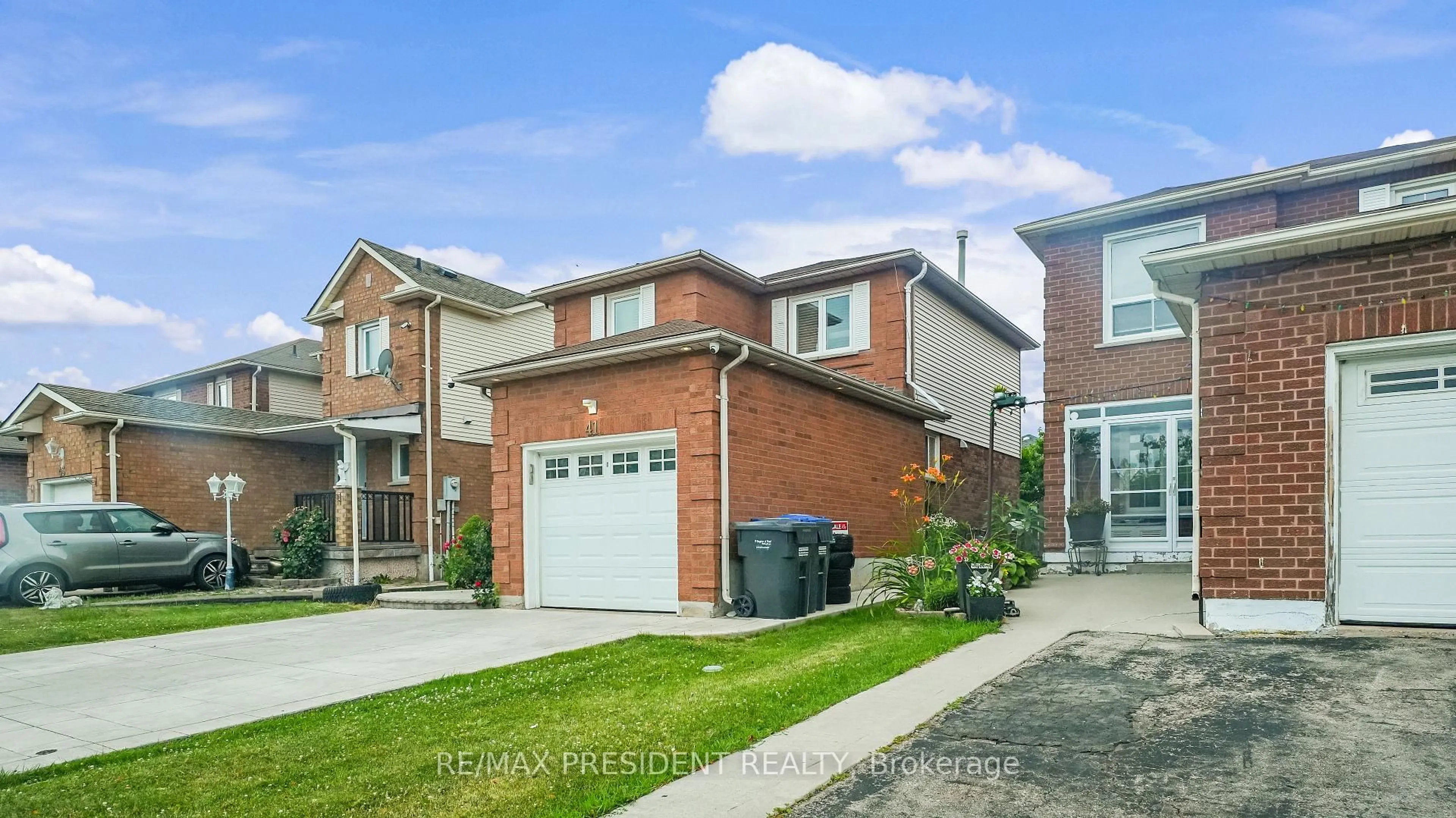 Home with brick exterior material, street for 41 Stalbridge Ave, Brampton Ontario L6Y 4H1