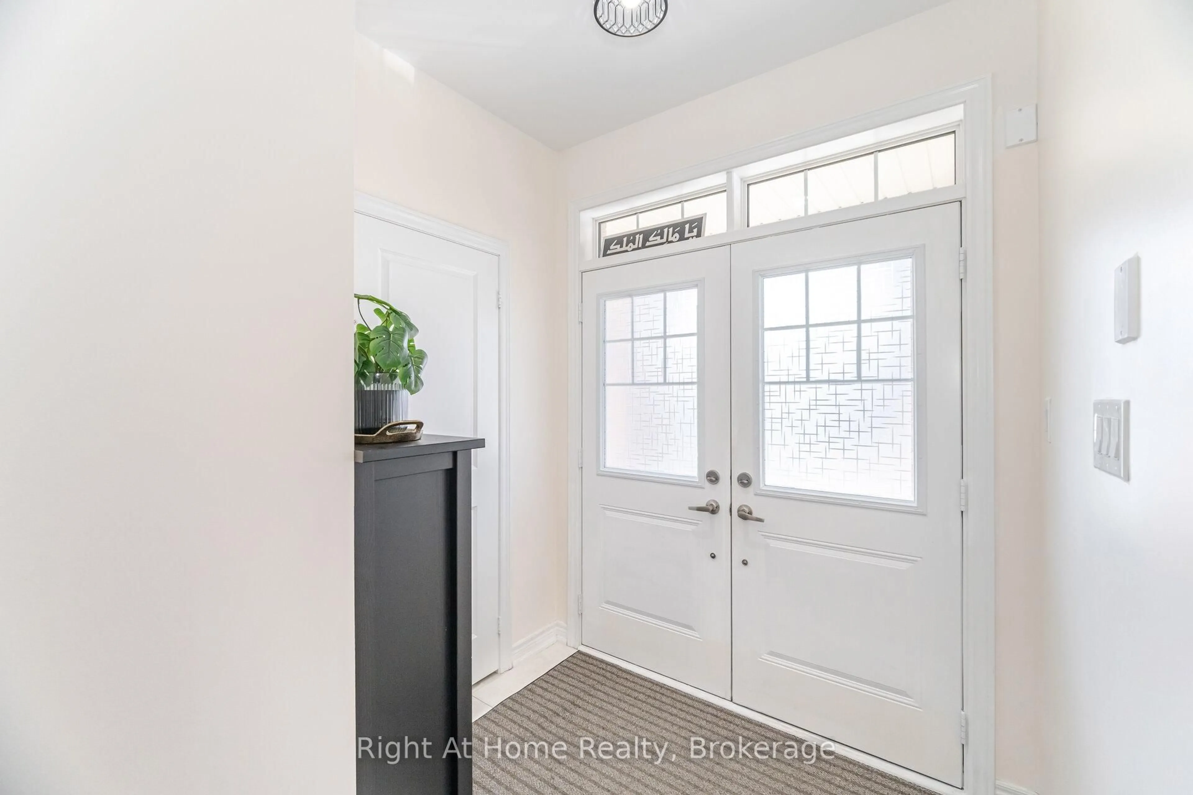 Indoor entryway for 78 Boathouse Rd, Brampton Ontario L7A 5B7